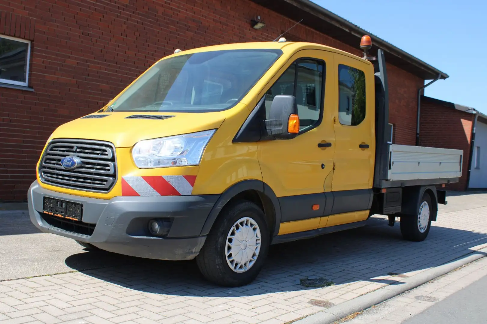 Ford Transit Pritsche 350 L3 Doppelkabine Trend Amarillo - 1