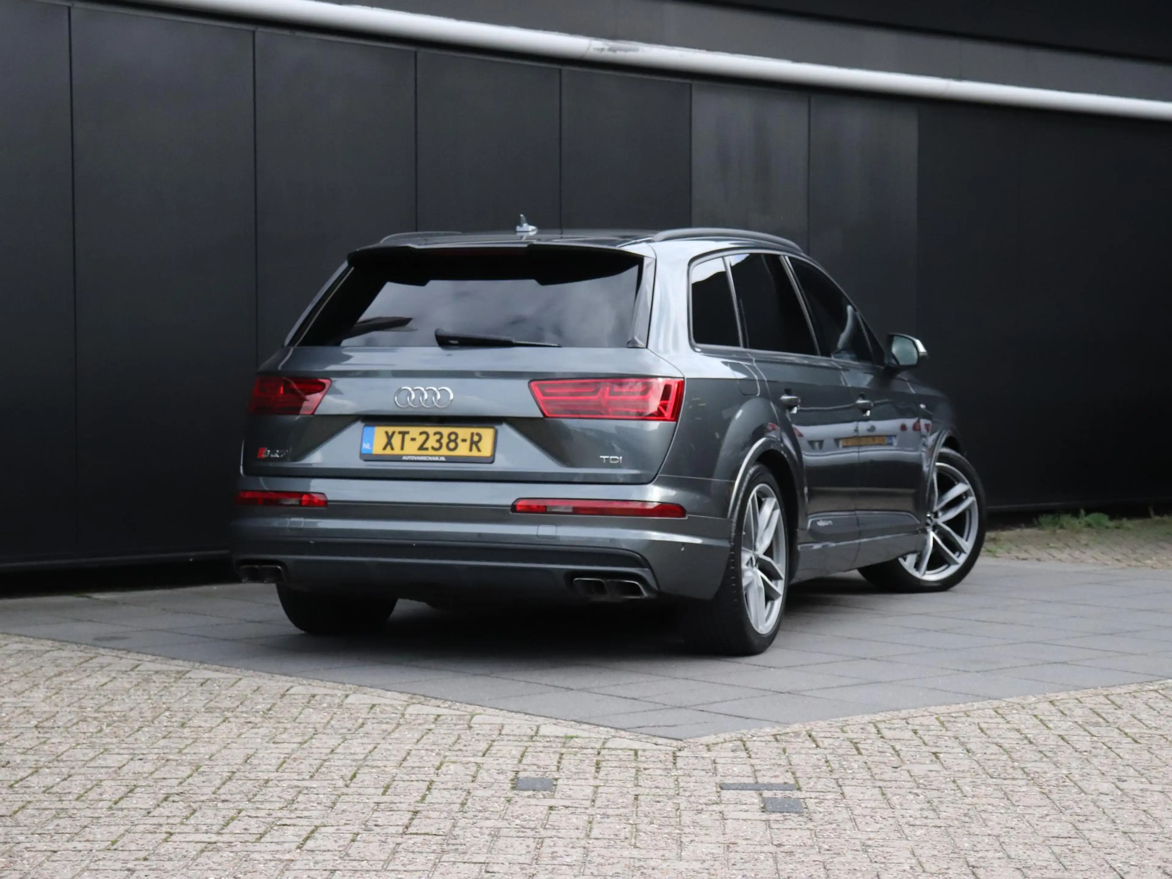 Audi SQ7 4.0 TDI quattro Pro Line + 7p | LEDER| PANO-DAK | — photo 3
