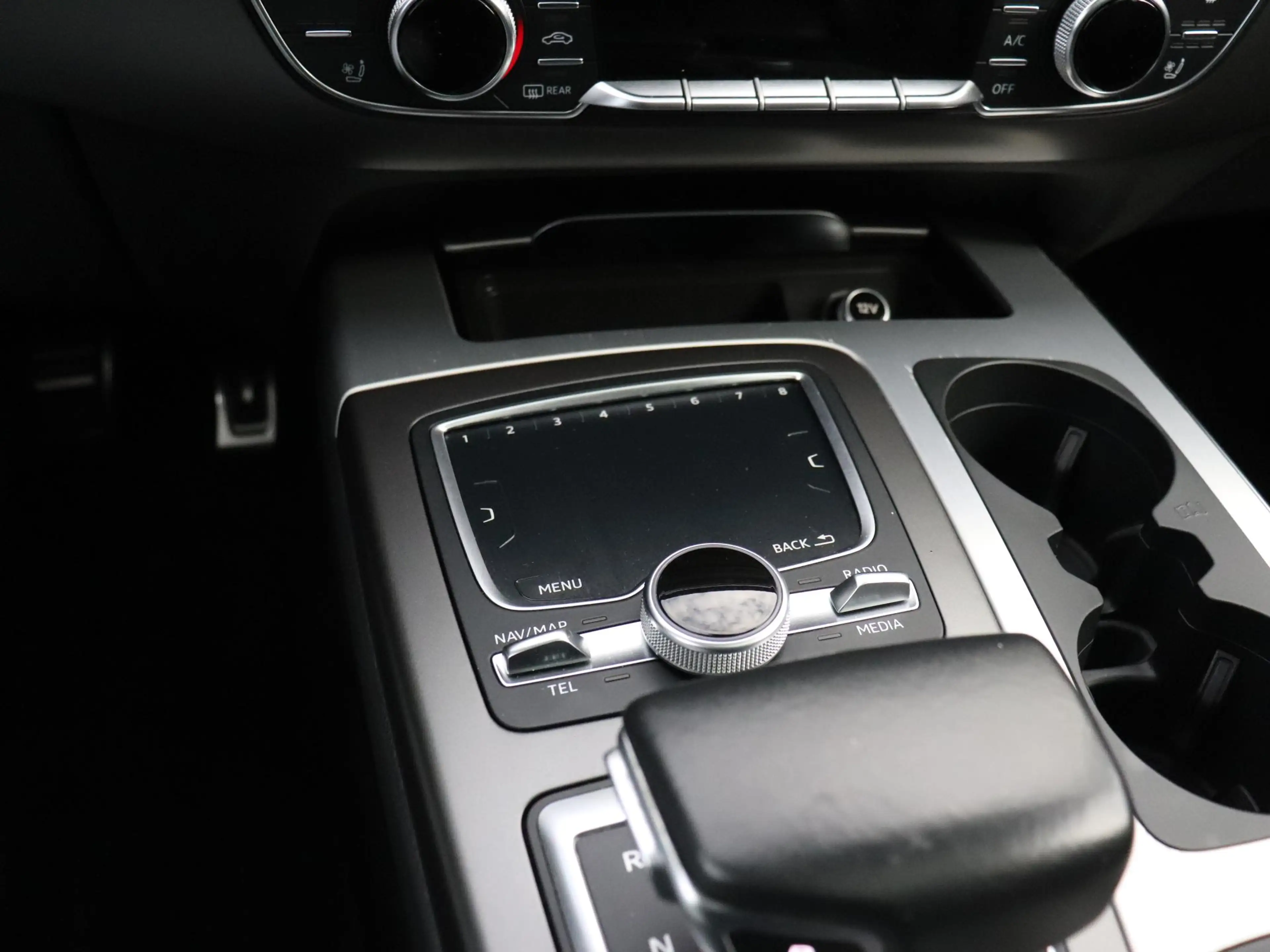 Audi SQ7 4.0 TDI quattro Pro Line + 7p | LEDER| PANO-DAK | — photo 30