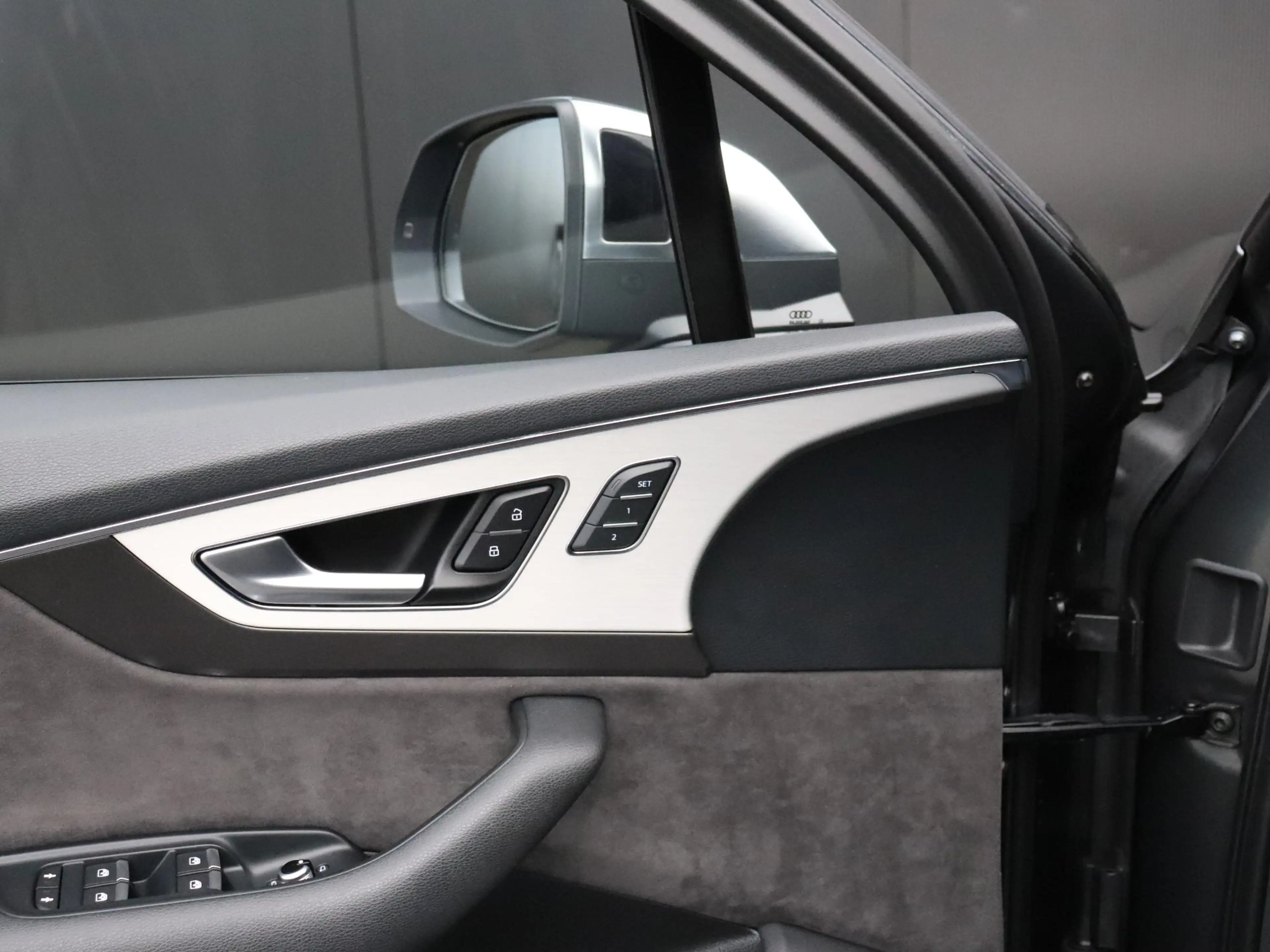 Audi SQ7 4.0 TDI quattro Pro Line + 7p | LEDER| PANO-DAK | — photo 22