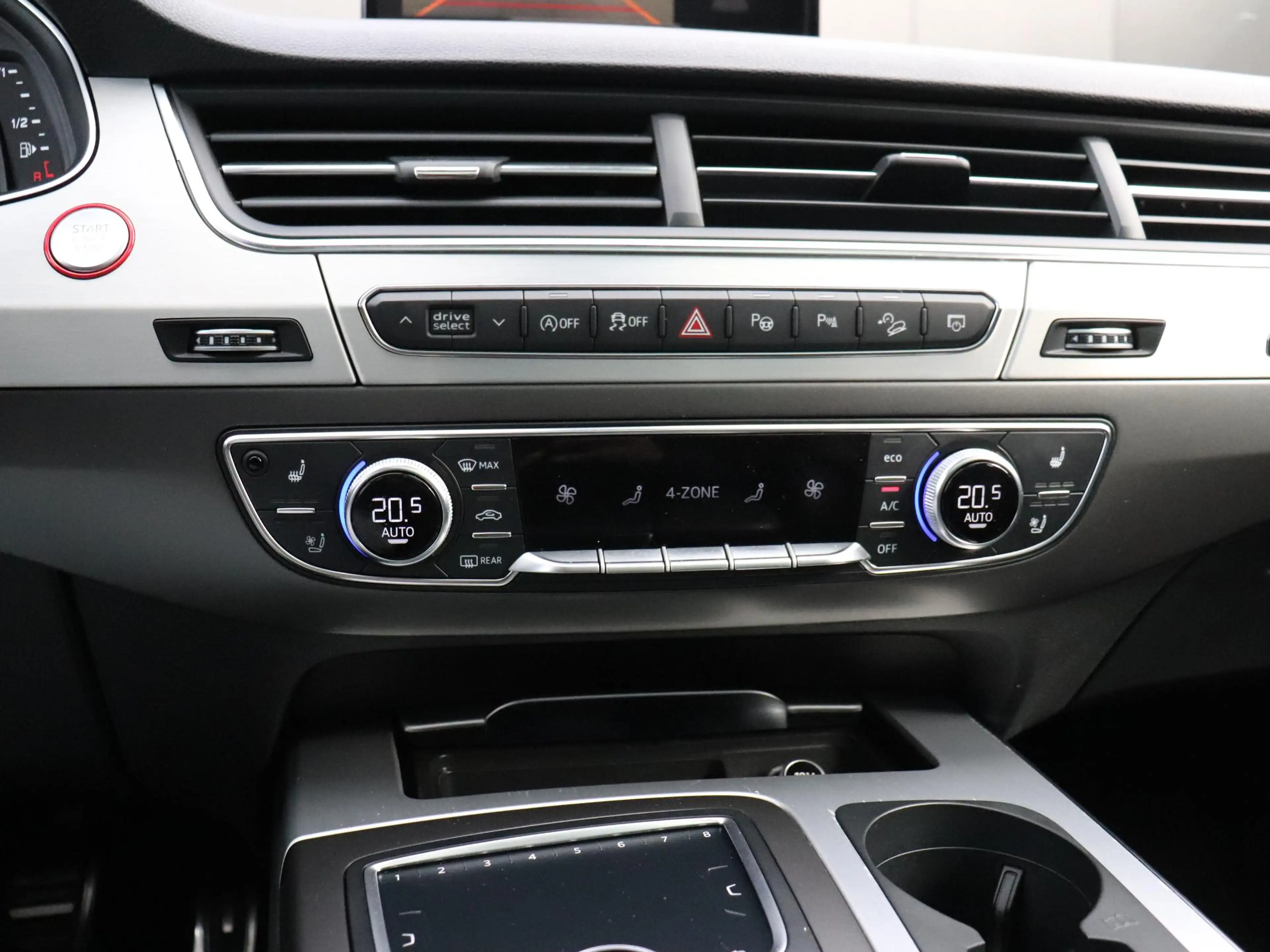 Audi SQ7 4.0 TDI quattro Pro Line + 7p | LEDER| PANO-DAK | — photo 31