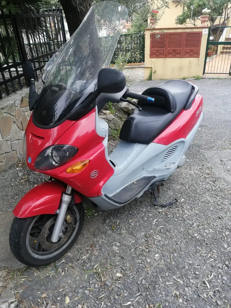 Piaggio Beverly 250 Červená - 1