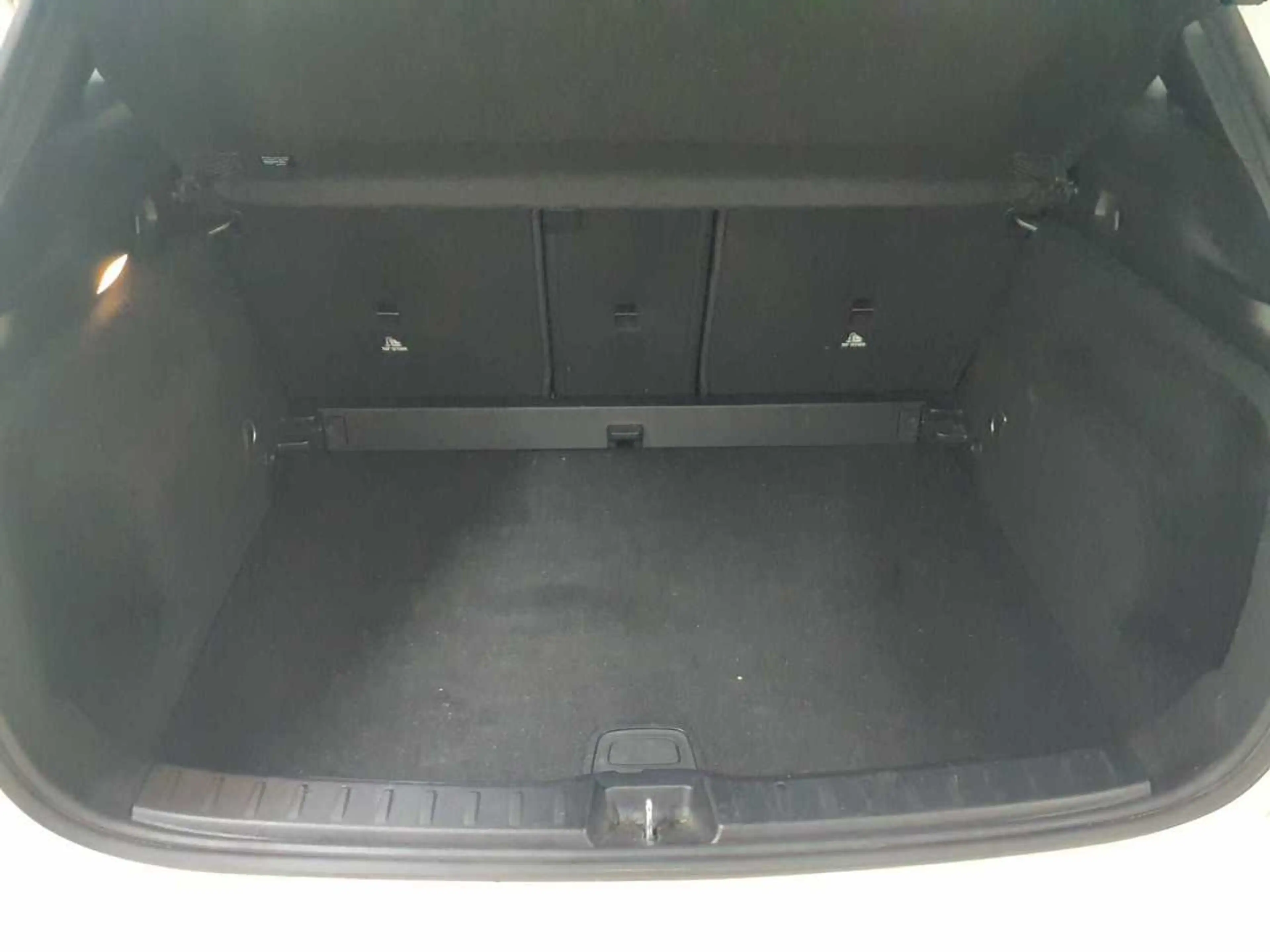 Mercedes-Benz GLA 200 GLA 200 d 8G-Style BusiP LED KAM SHZ — photo 15