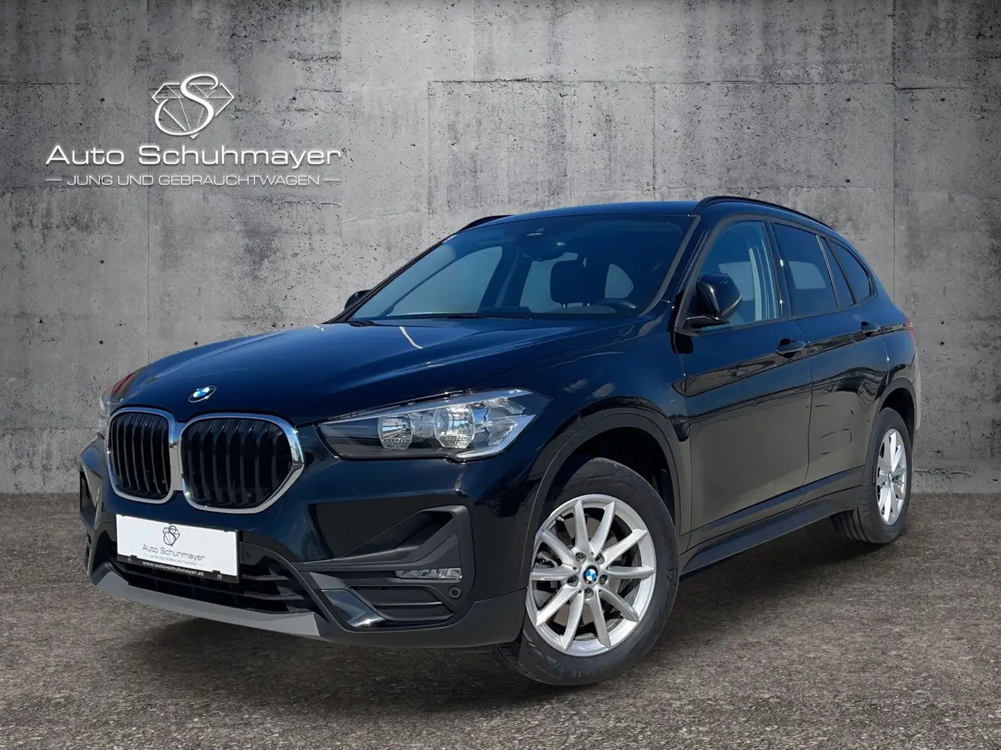 BMW X1 sDrive20d Advantage Aut. Schwarz - 1