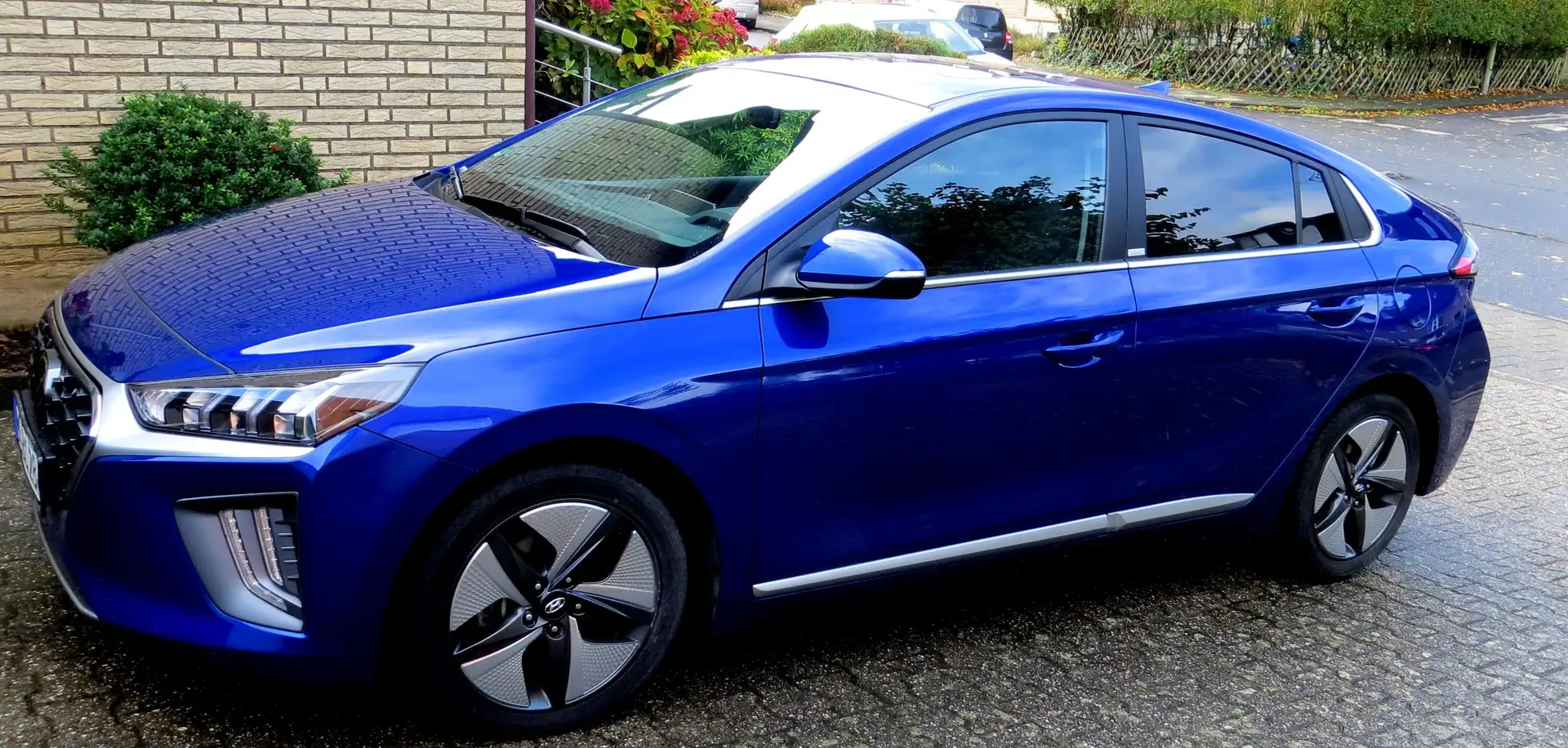Hyundai IONIQ IONIQ Hybrid Hybrid 1.6 GDI Style Blau - 1