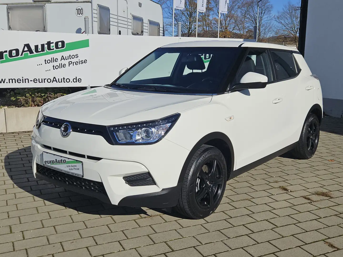 SsangYong Tivoli Crystal e-XGi 160 Blanc - 1
