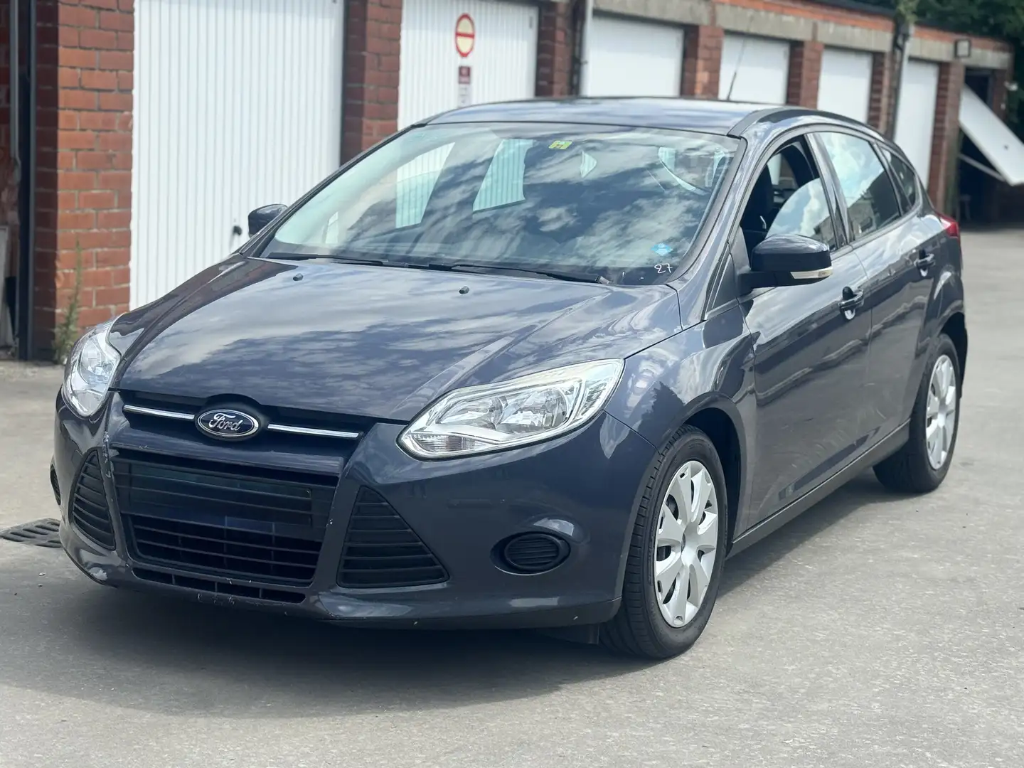 Ford Focus 1.6 TDCi DPF Start-Stopp-System Trend Blauw - 2