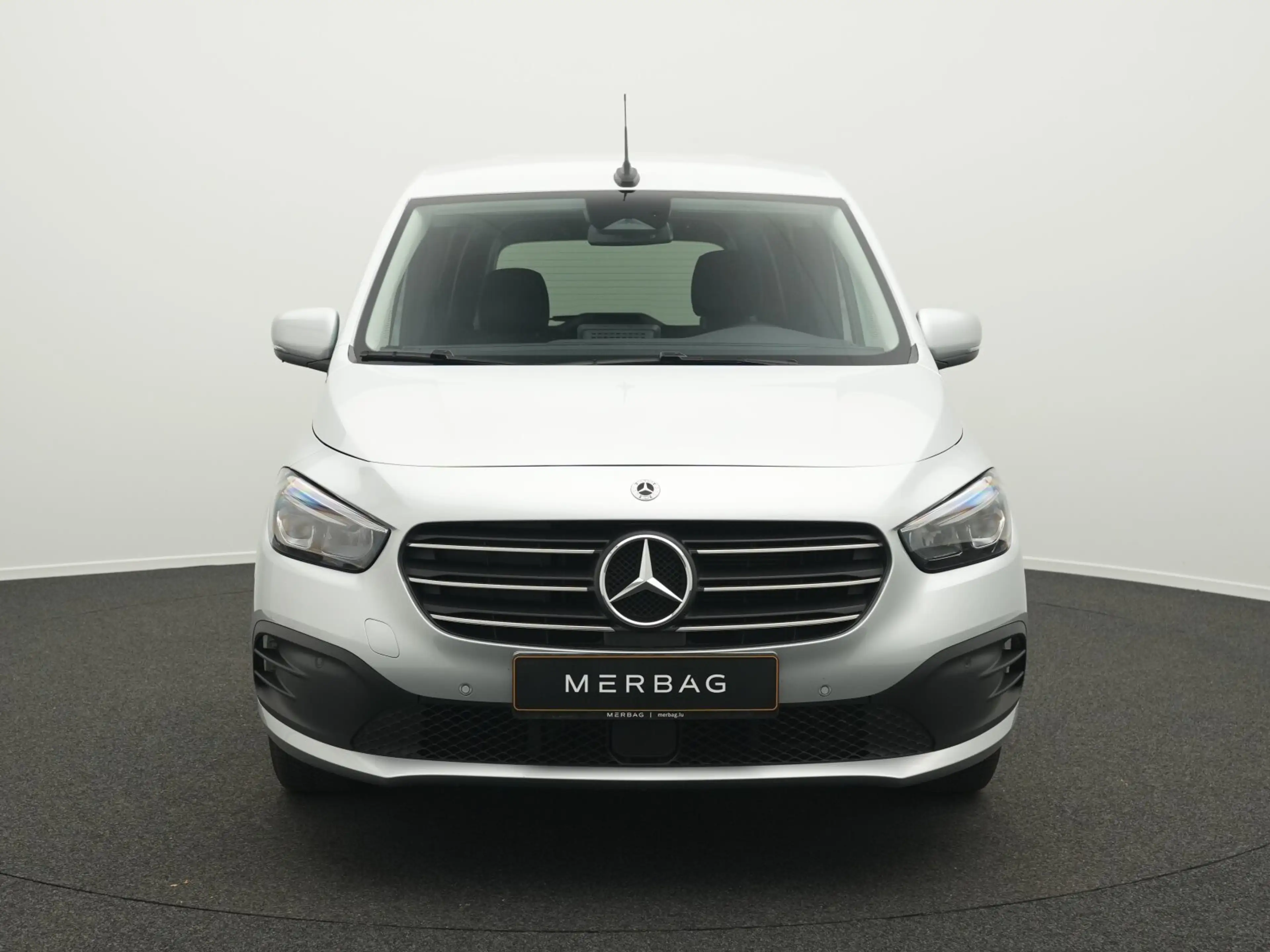 Mercedes-Benz T-Class T 180 Progressive standard  Edition/Sondermodell — photo 2