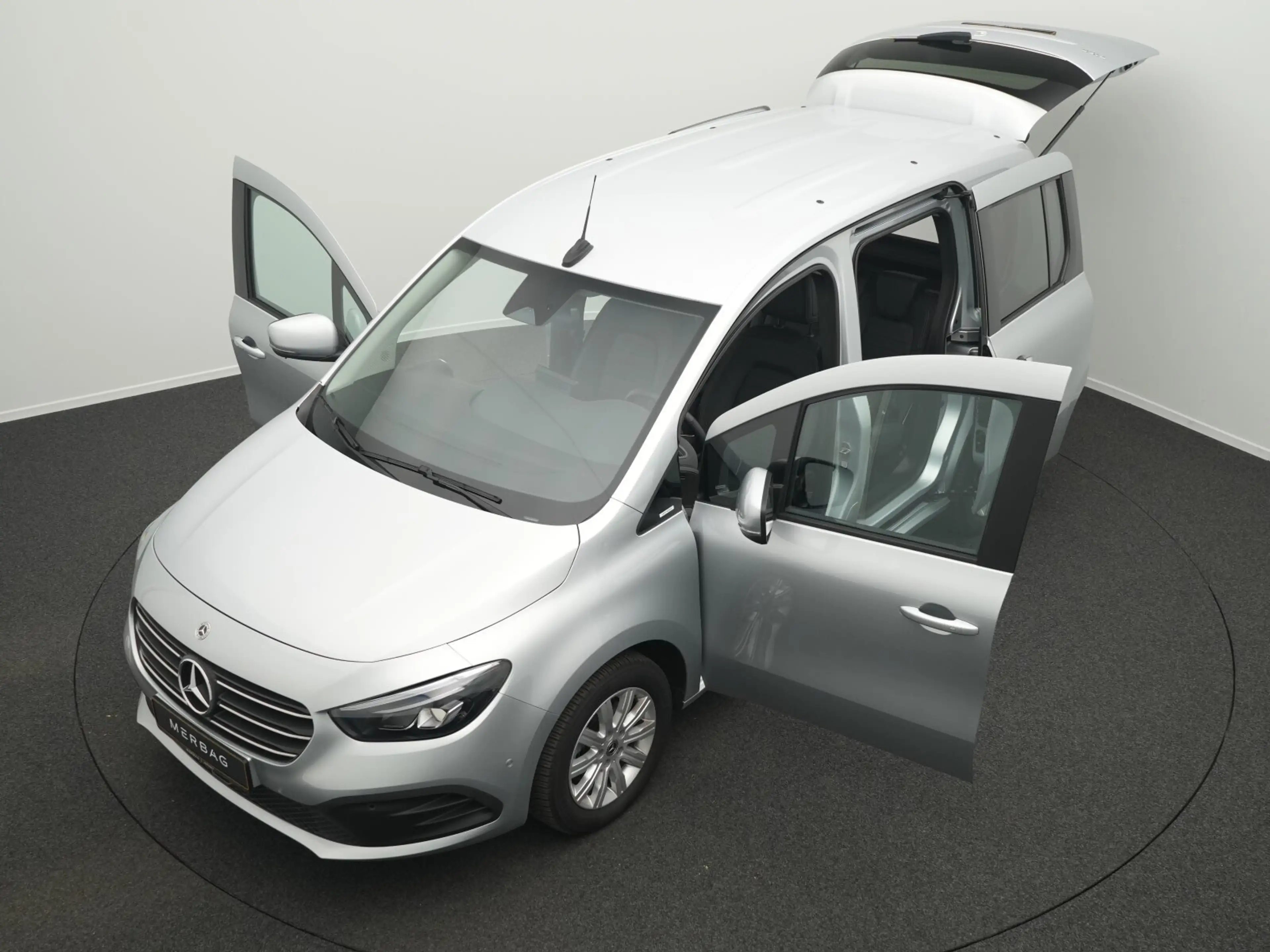 Mercedes-Benz T-Class T 180 Progressive standard  Edition/Sondermodell — photo 12