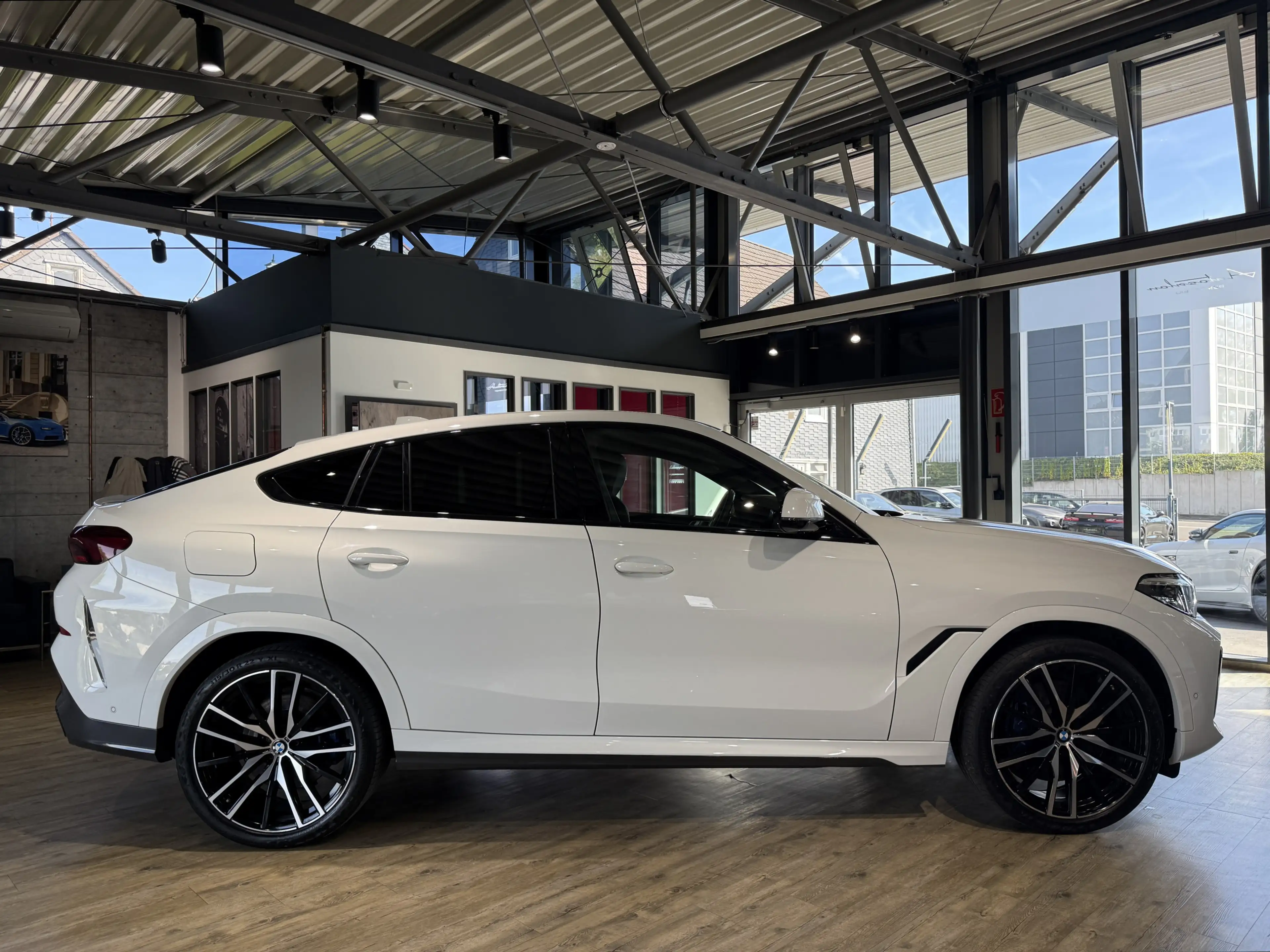 BMW X6 M *HEADUP*KAMERA*ACC*LED*SITZBELÜFTUNG*22.Z — photo 8