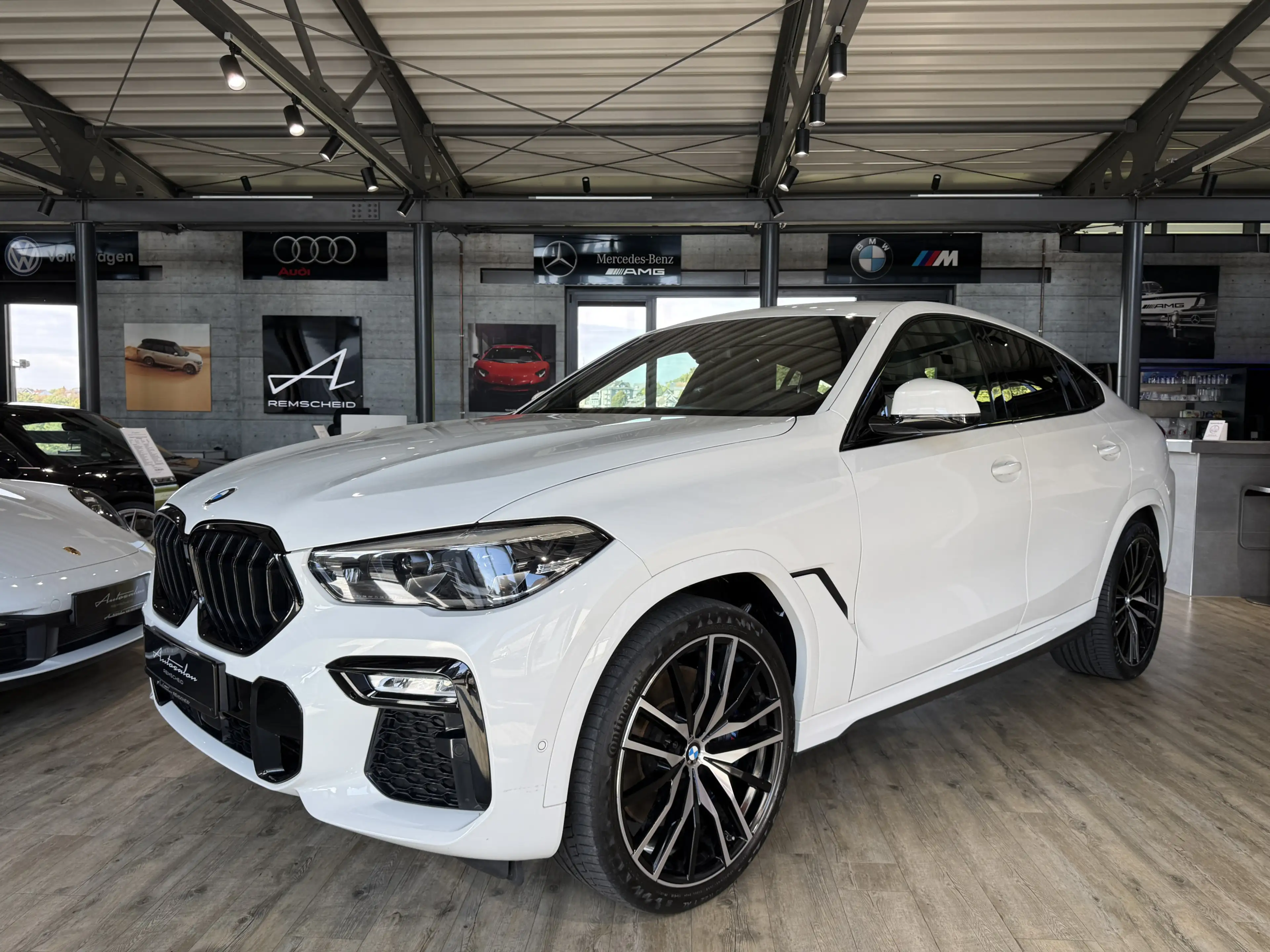 BMW X6 M *HEADUP*KAMERA*ACC*LED*SITZBELÜFTUNG*22.Z