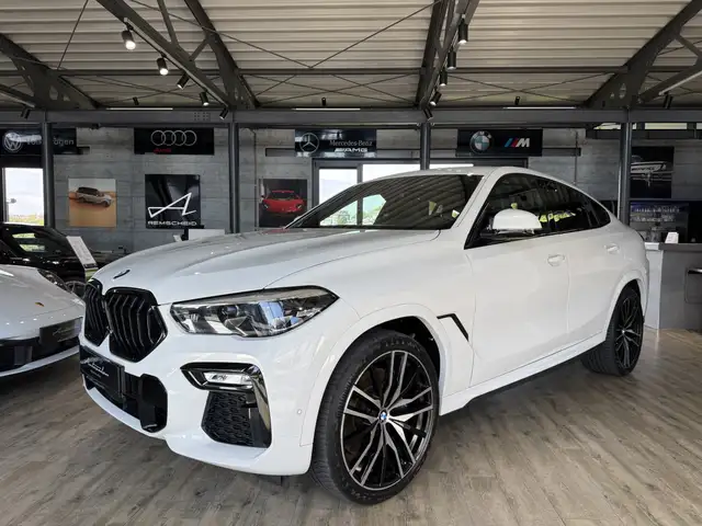 BMW X6 M *HEADUP*KAMERA*ACC*LED*SITZBELÜFTUNG*22.Z