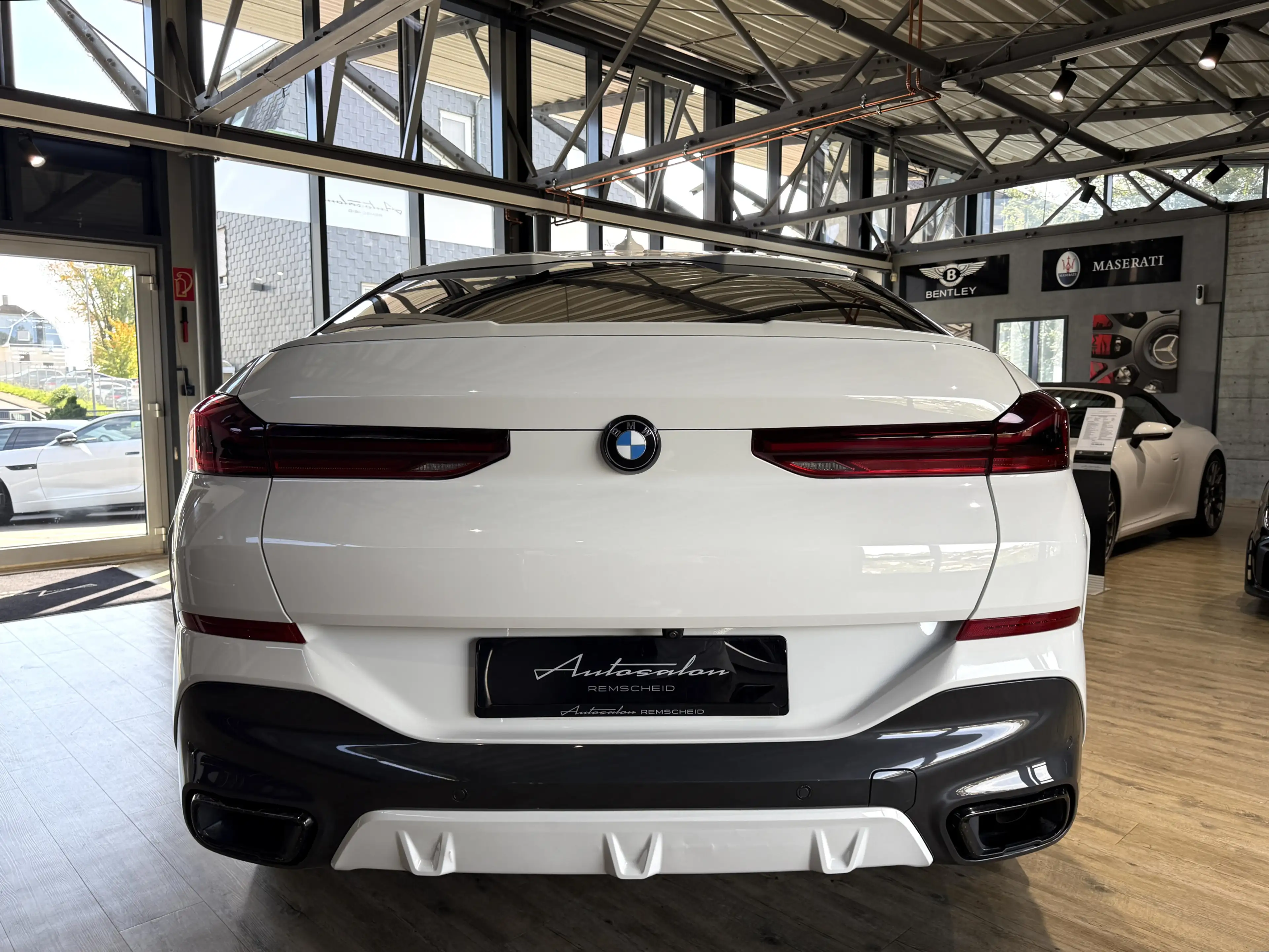 BMW X6 M *HEADUP*KAMERA*ACC*LED*SITZBELÜFTUNG*22.Z — photo 6