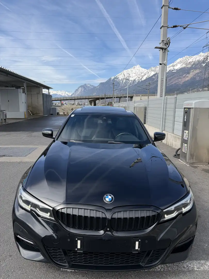 BMW 320 BMW 320 M-Paket Night Paket - 2