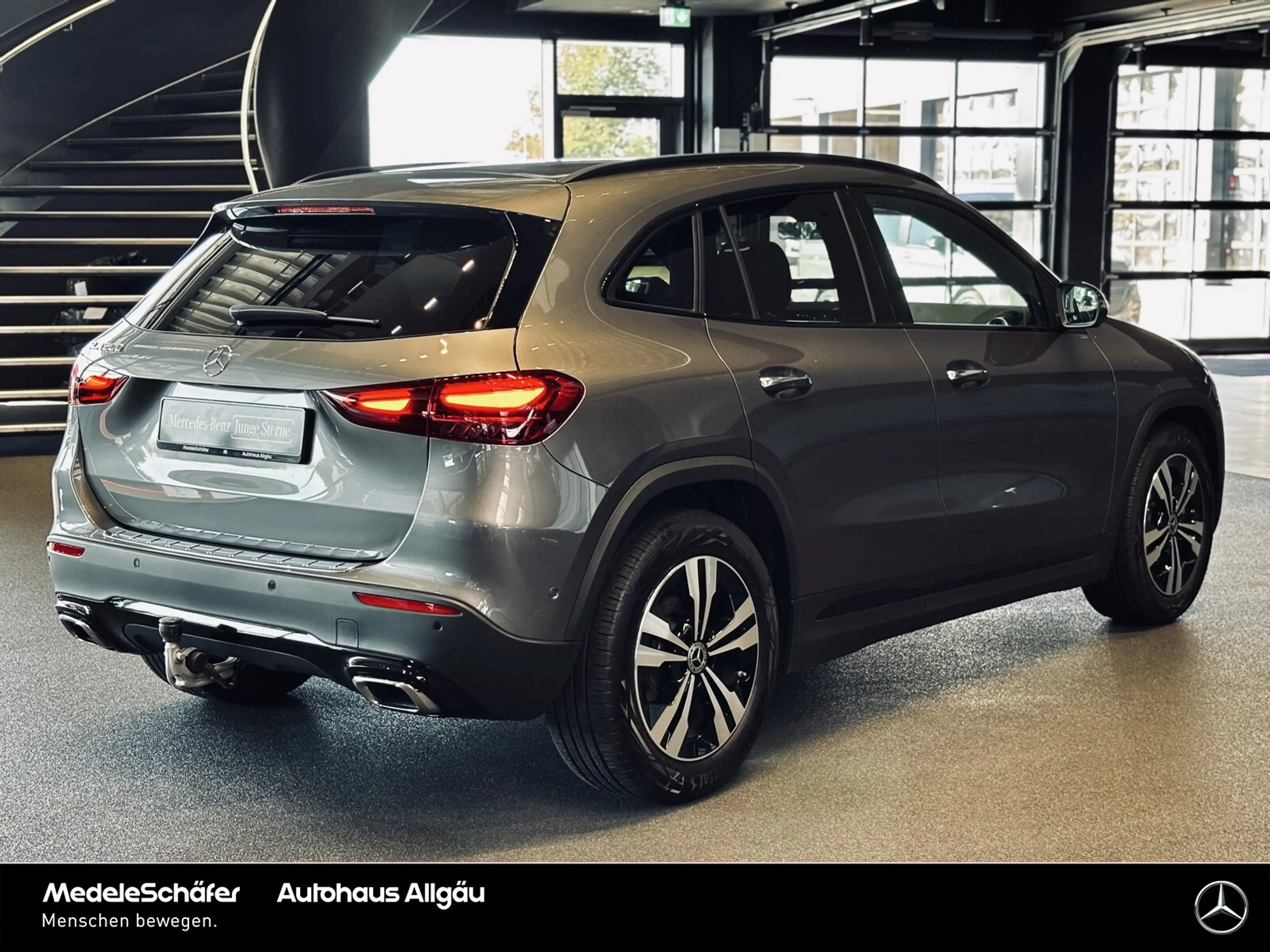 Mercedes-Benz GLA 200 GLA 200 Progressive Night Distro AHK Keyless Amb — photo 12