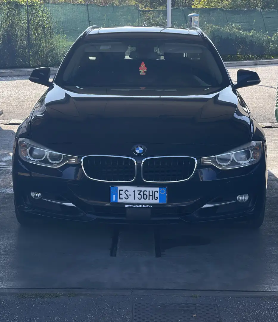 BMW 330 330dA Touring xdrive Sport - 2