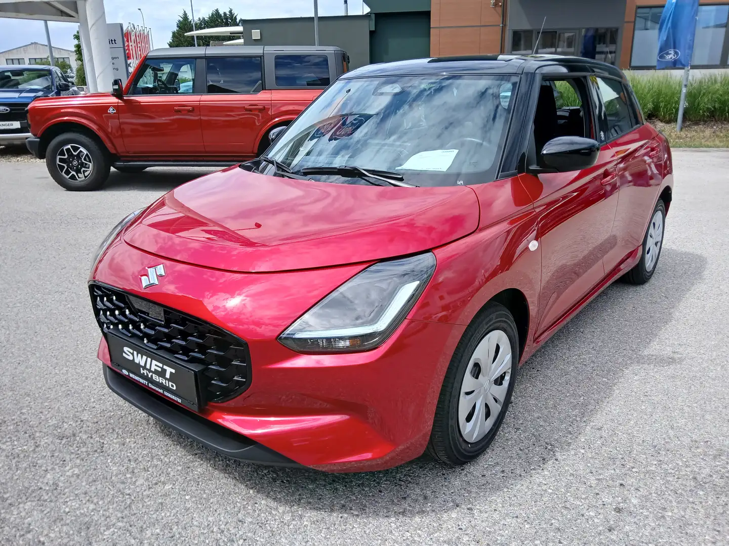 Suzuki Swift 1,2 Hybrid Clear Rojo - 1