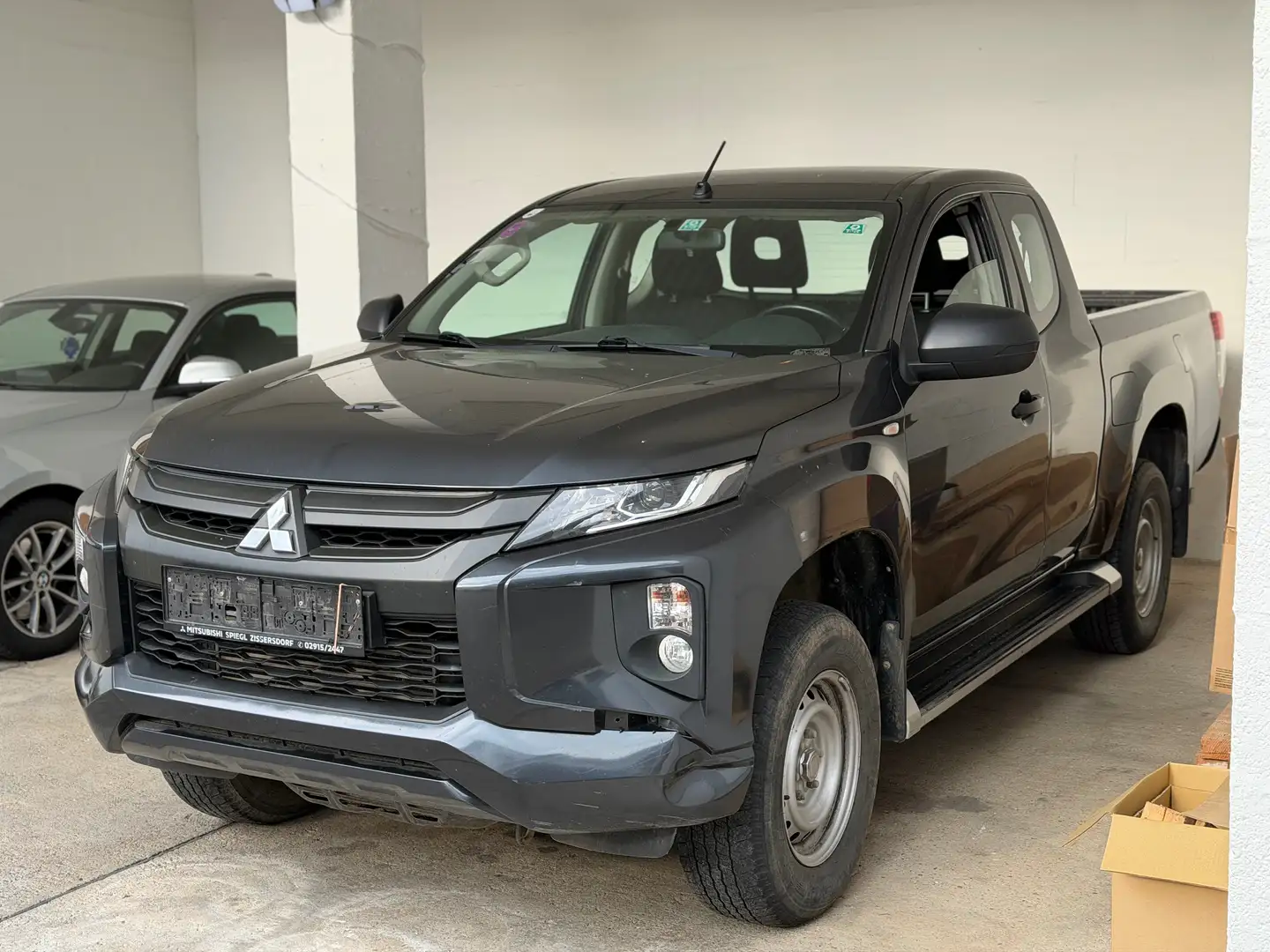 Mitsubishi L200 - 1