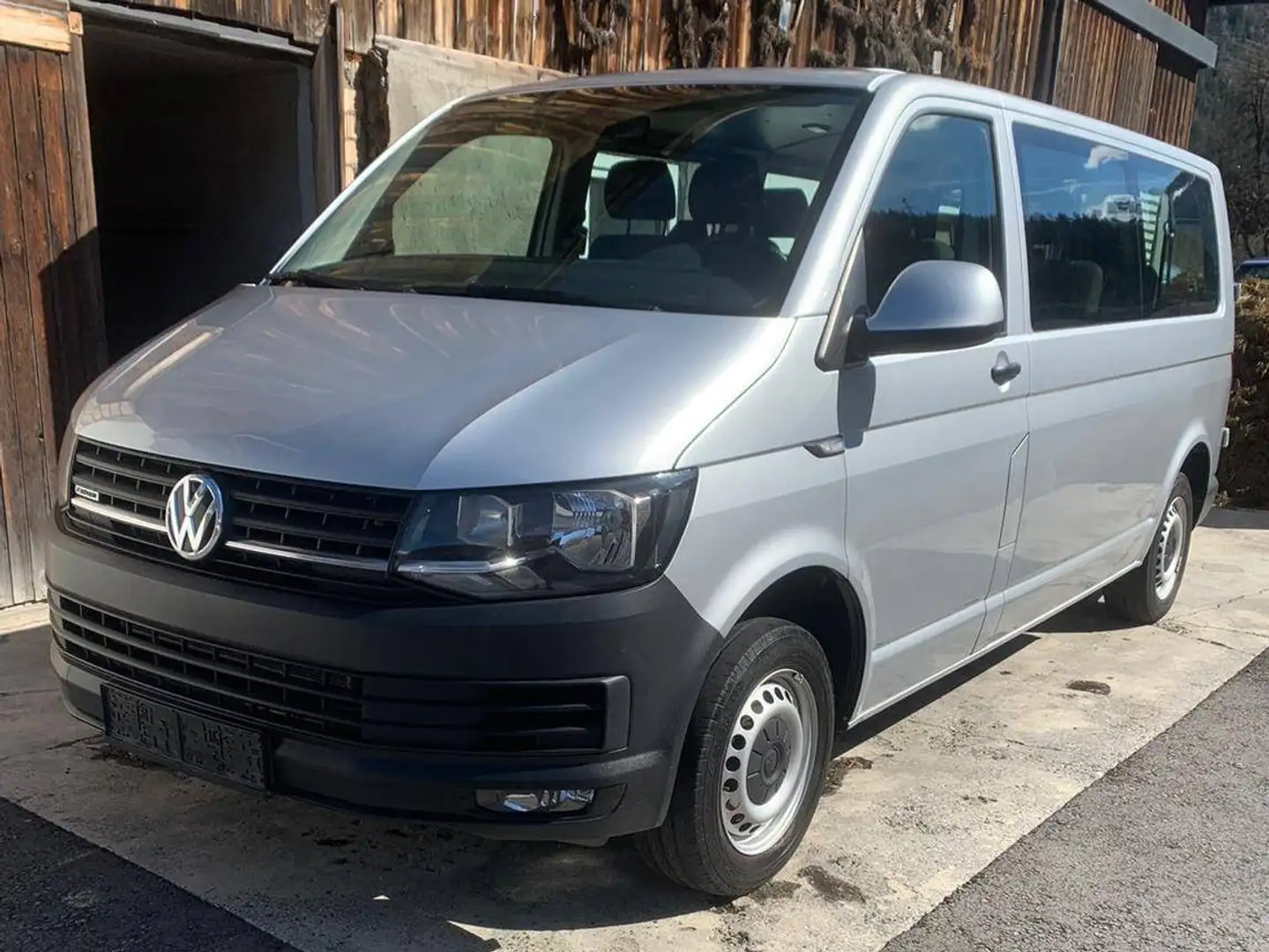 Volkswagen T6 Caravelle Caravelle LR Comfortline 2,0 TDI 4Motion BMT Comfortline Silber - 1