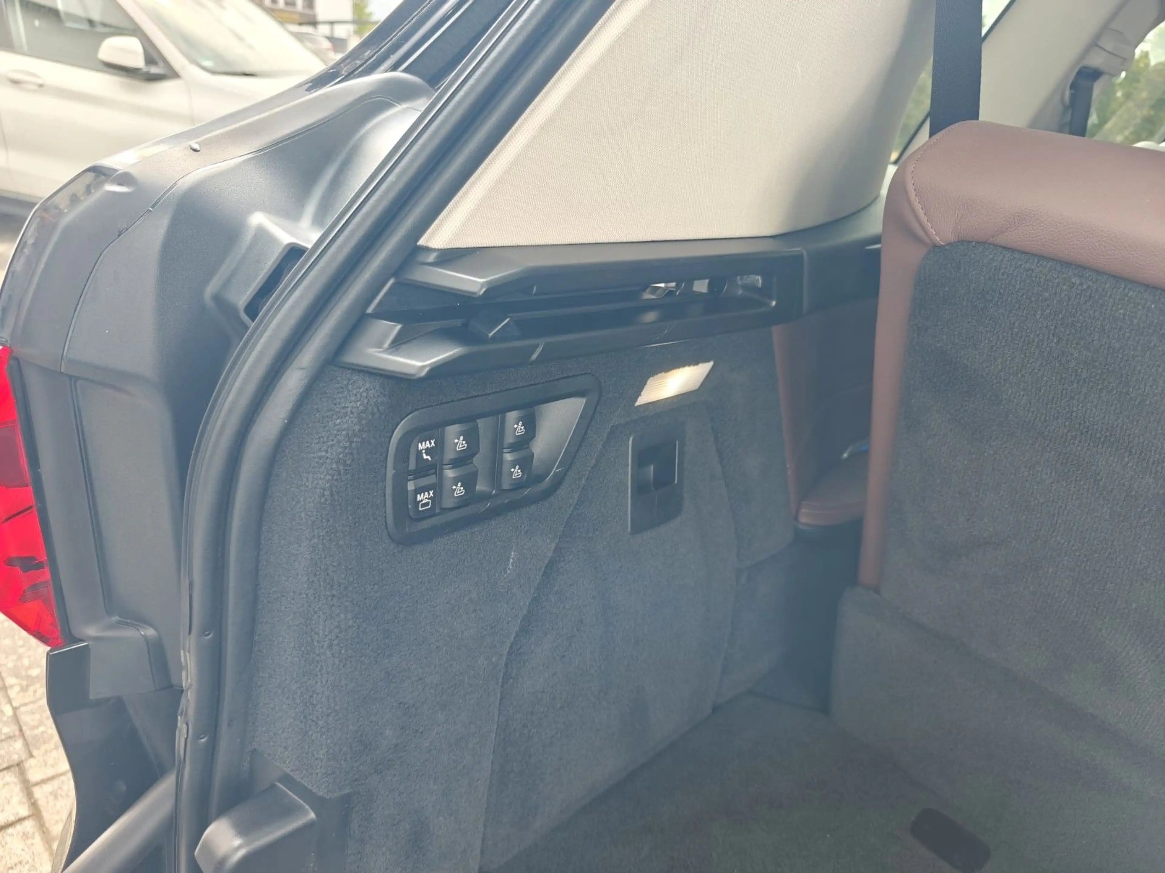 BMW X7 xDrive 30 d Design Pure Excellence — photo 12