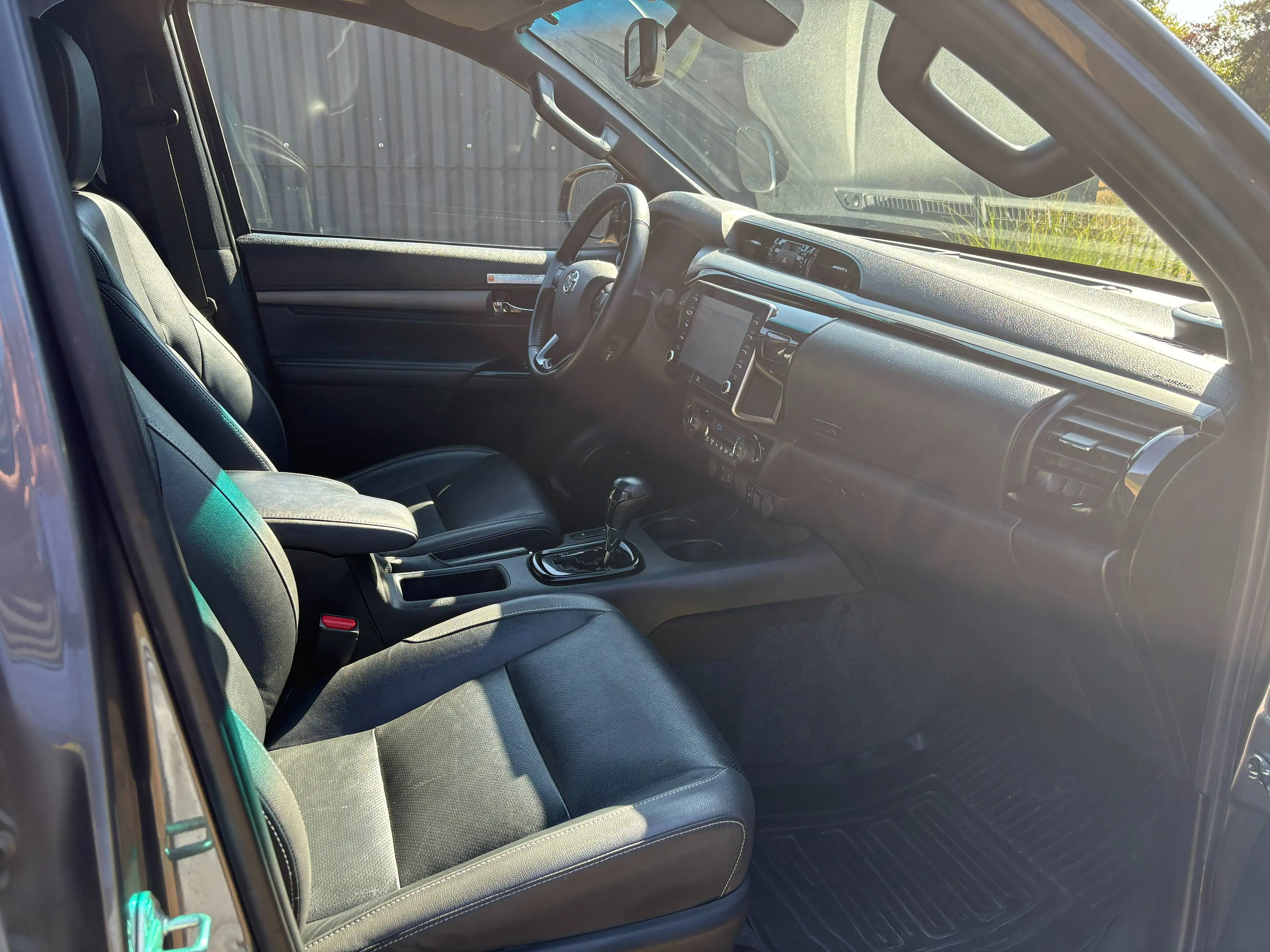 Toyota Hilux 2.8 D-4D*INVINCIBLE*GARANTIE TOYOTA*TVA DEDUCTIBLE*HARD-TOP*3.5 T*38.760 EUR+TVA — photo 11