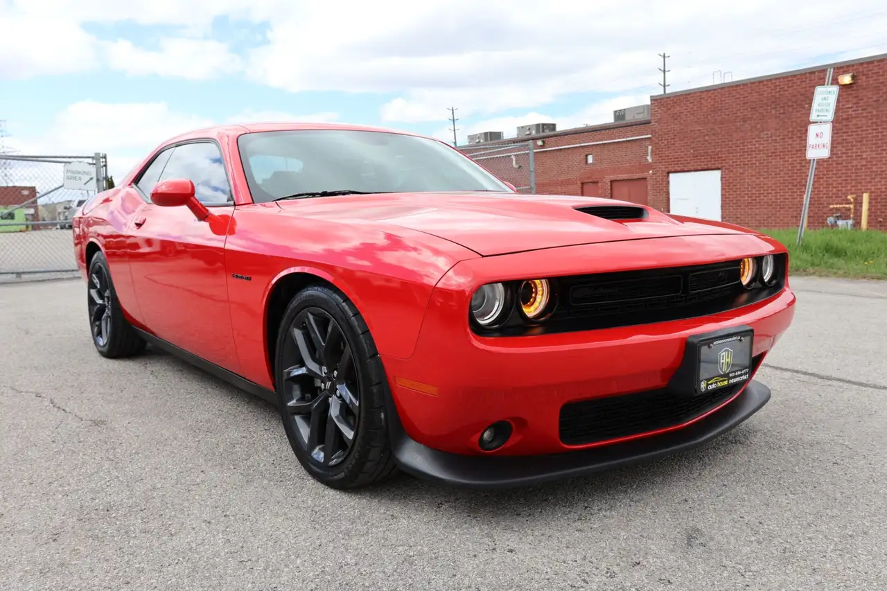 Dodge Challenger снимка Dodge Challenger