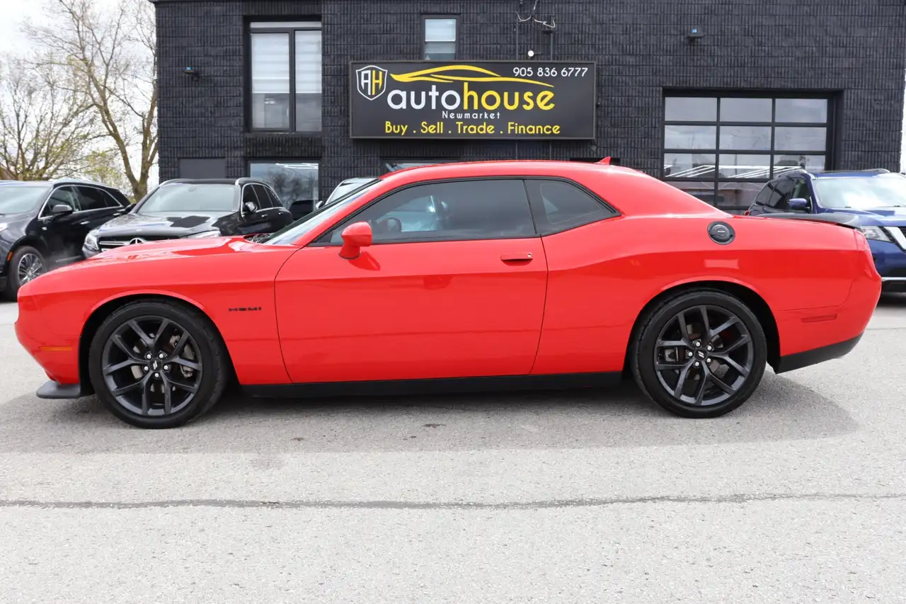 Dodge Challenger снимка Dodge Challenger