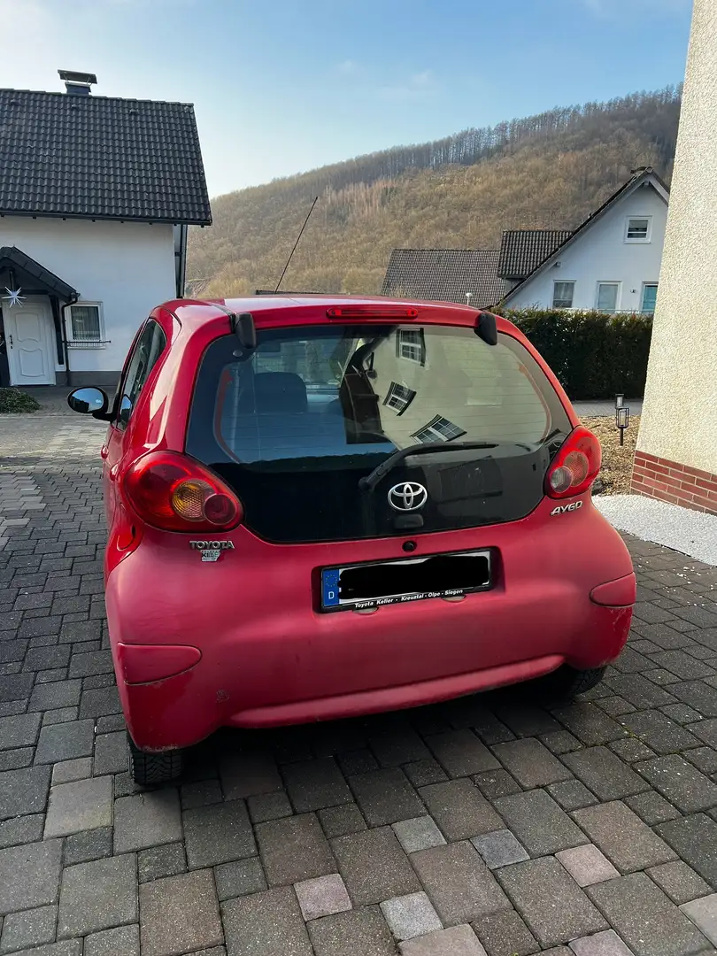 Toyota Aygo Rosso - 5-türig Rot - 2