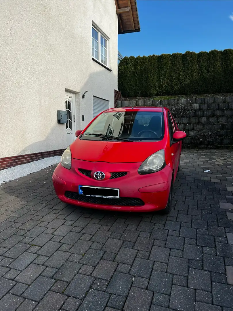 Toyota Aygo Rosso - 5-türig Rot - 1