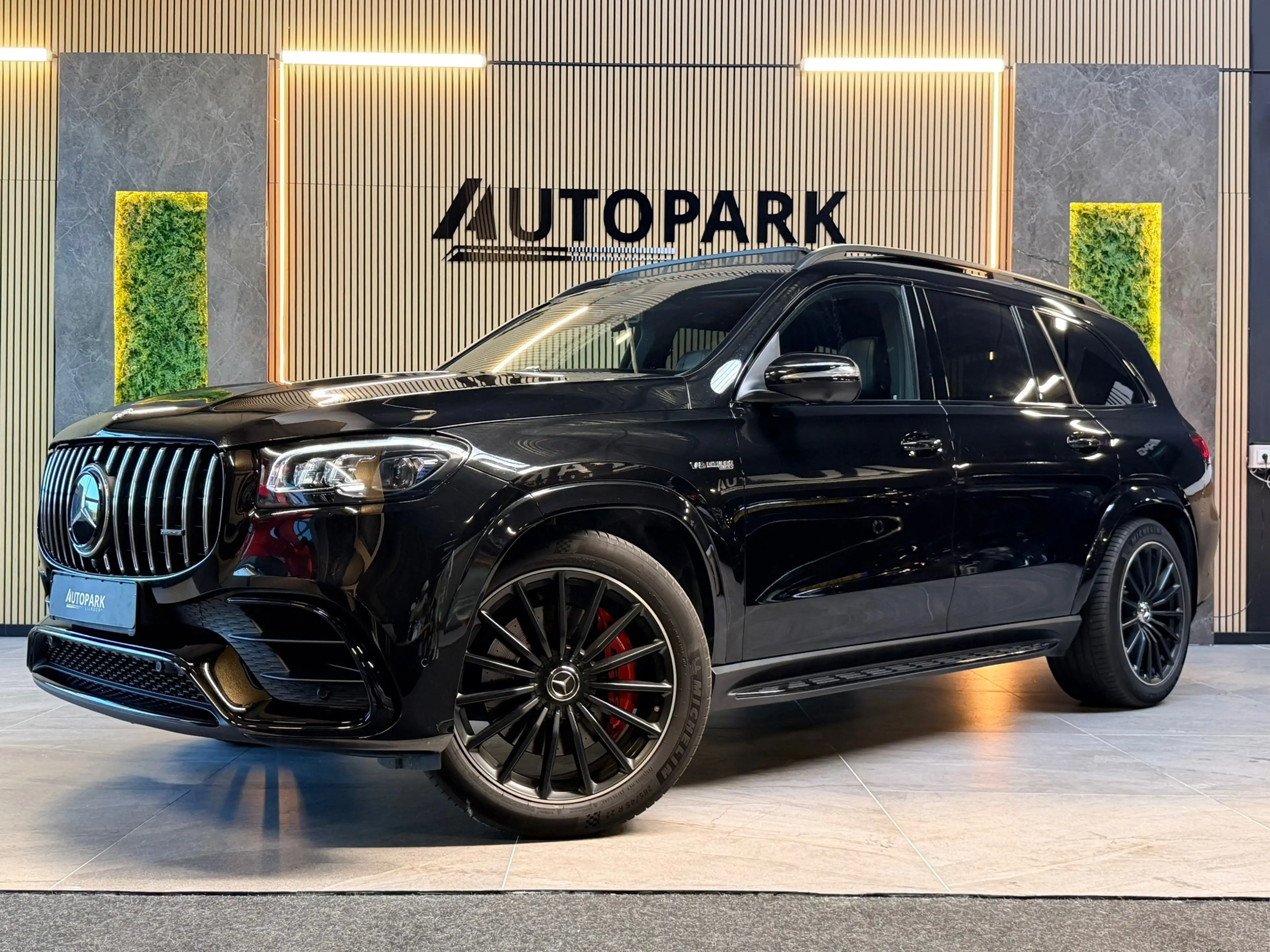 Mercedes-Benz GLS 63 AMG 4MATIC+ Premium Plus PANO|BURMESTER|MASSAGE|HuD|36