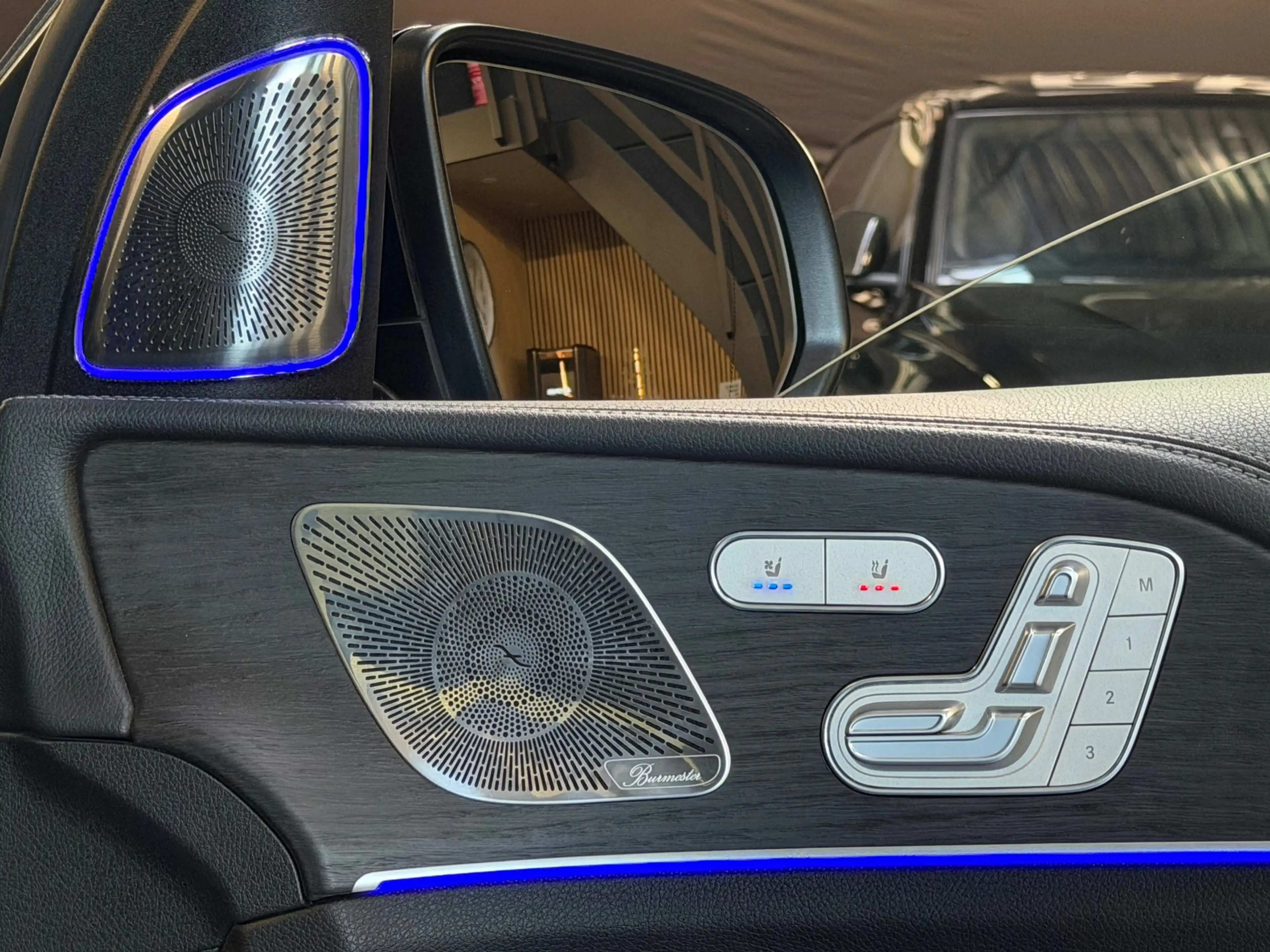 Mercedes-Benz GLS 63 AMG 4MATIC+ Premium Plus PANO|BURMESTER|MASSAGE|HuD|36 — photo 13
