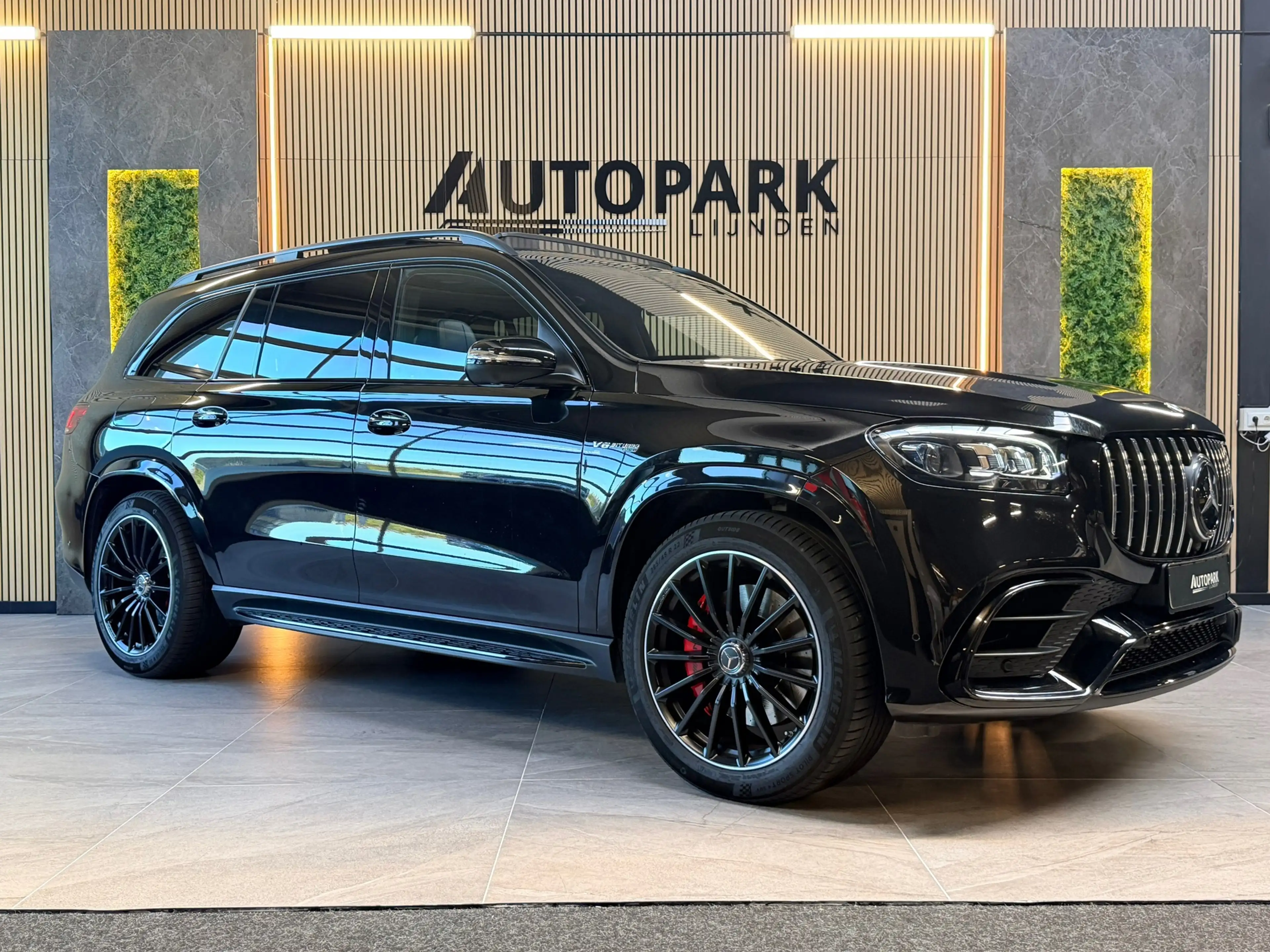 Mercedes-Benz GLS 63 AMG 4MATIC+ Premium Plus PANO|BURMESTER|MASSAGE|HuD|36 — photo 7