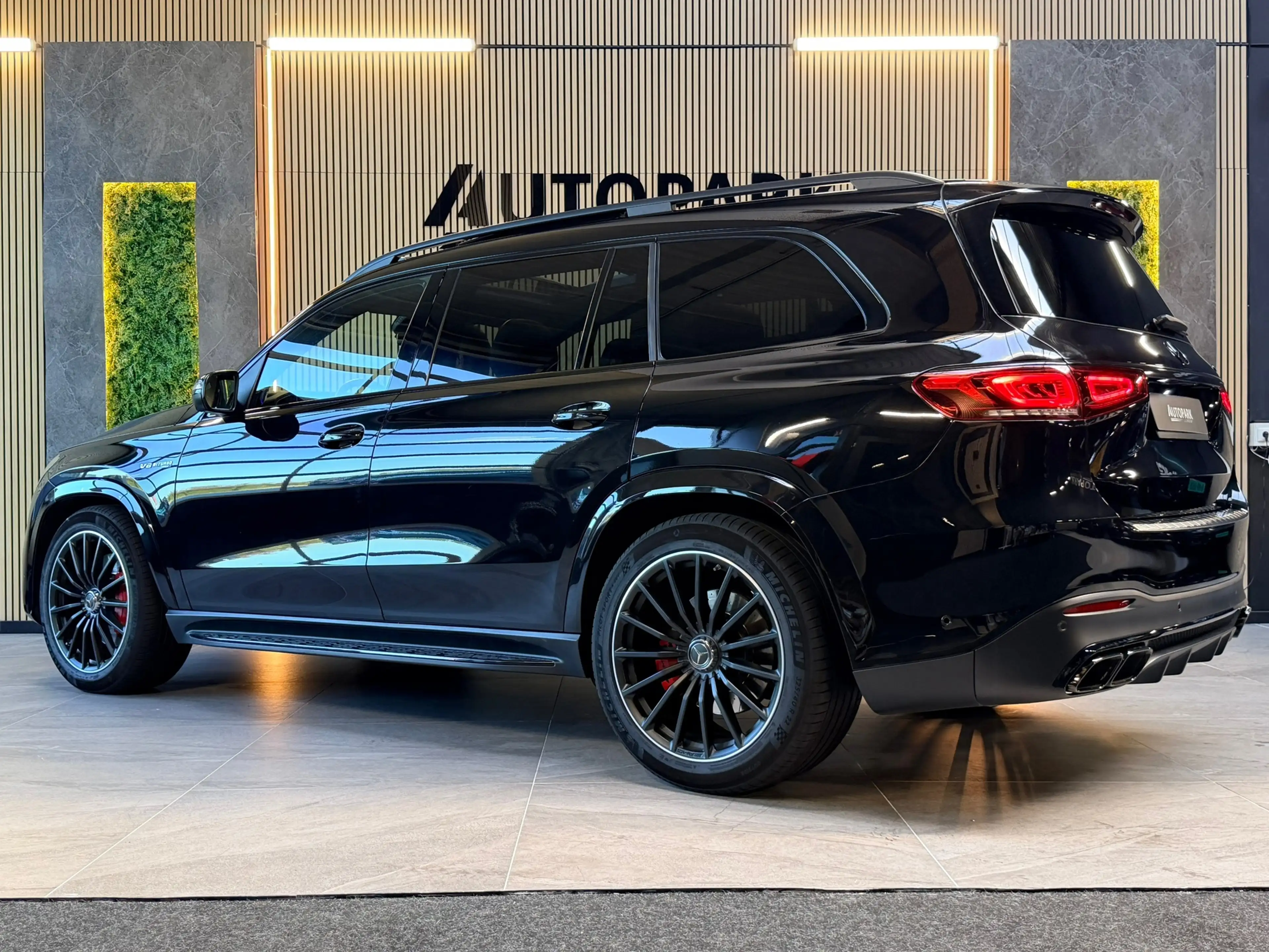 Mercedes-Benz GLS 63 AMG 4MATIC+ Premium Plus PANO|BURMESTER|MASSAGE|HuD|36 — photo 3