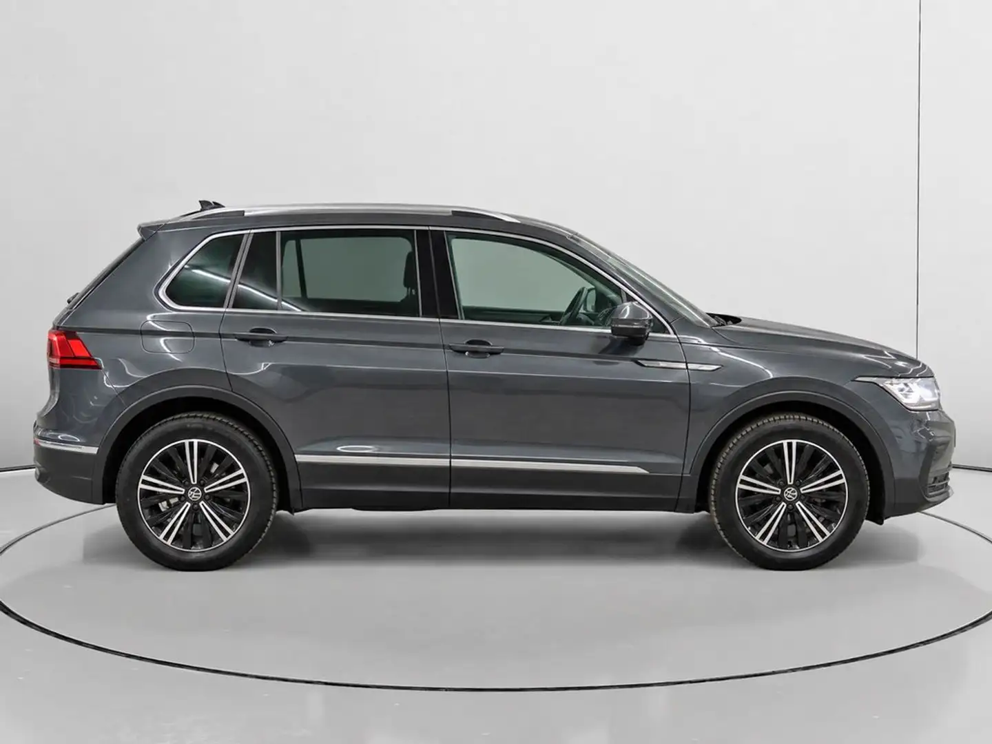 Volkswagen Tiguan 2.0TDI Life DSG 110kW Gris - 2