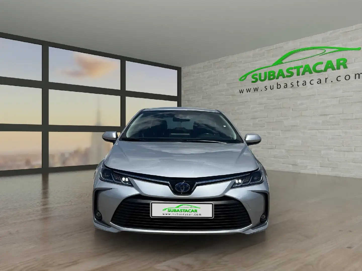 Toyota Corolla Sedán 125H Active Tech Argintiu - 2