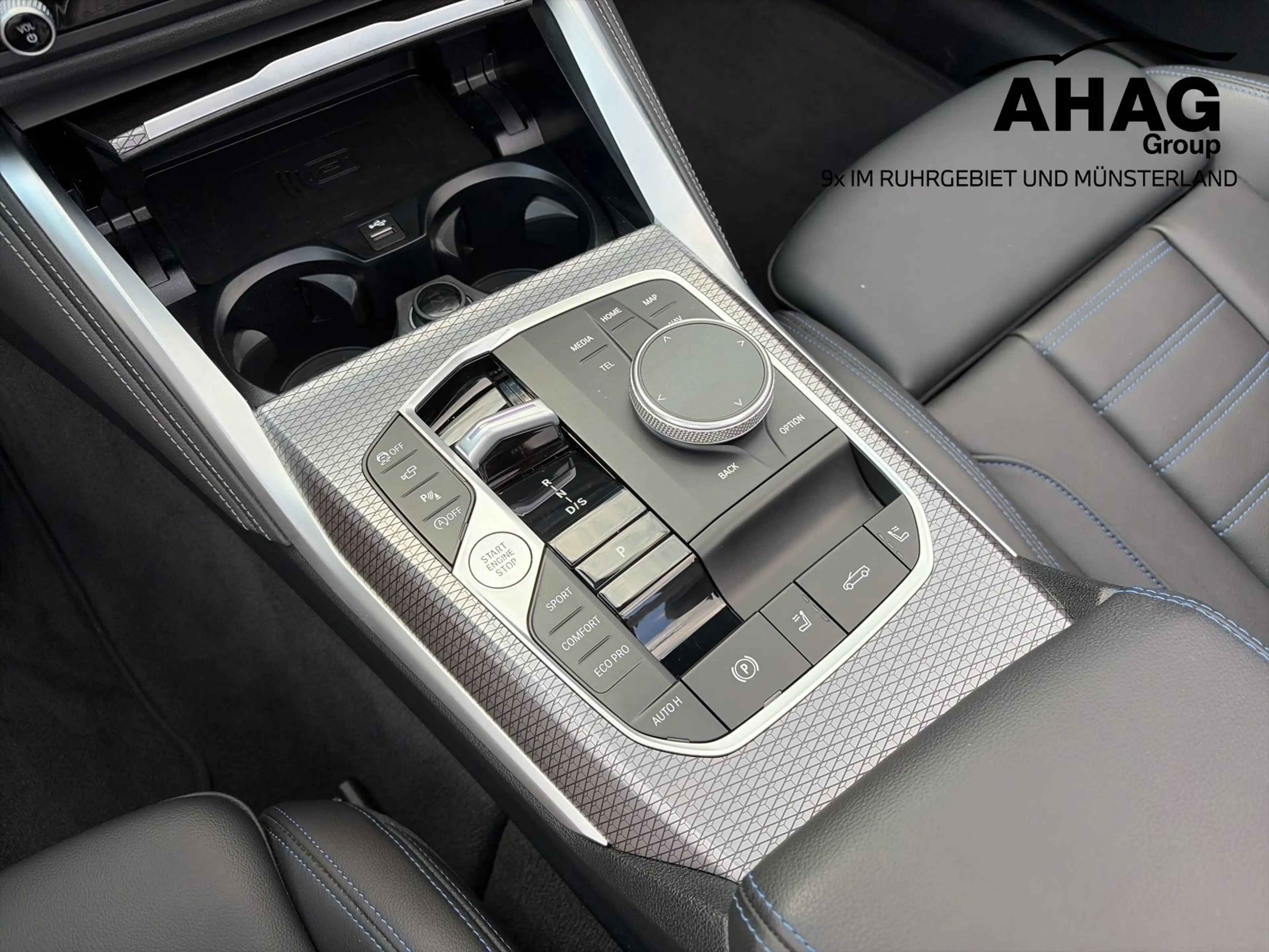 BMW 440 M440i xDrive Cabrio — photo 10