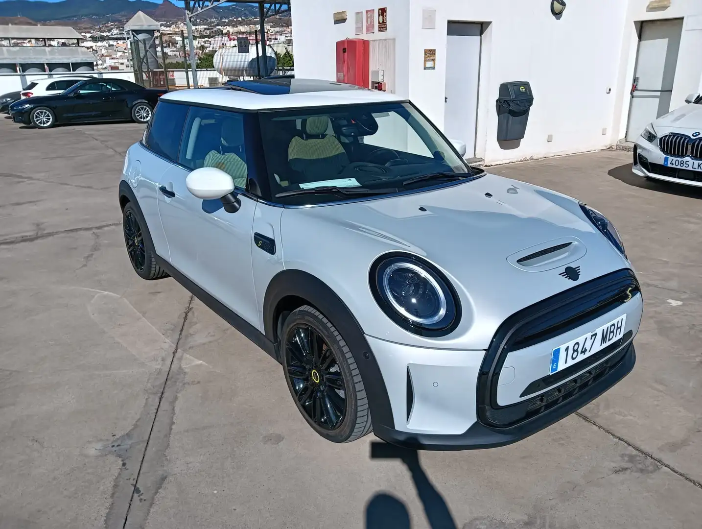 MINI Cooper SE - 2