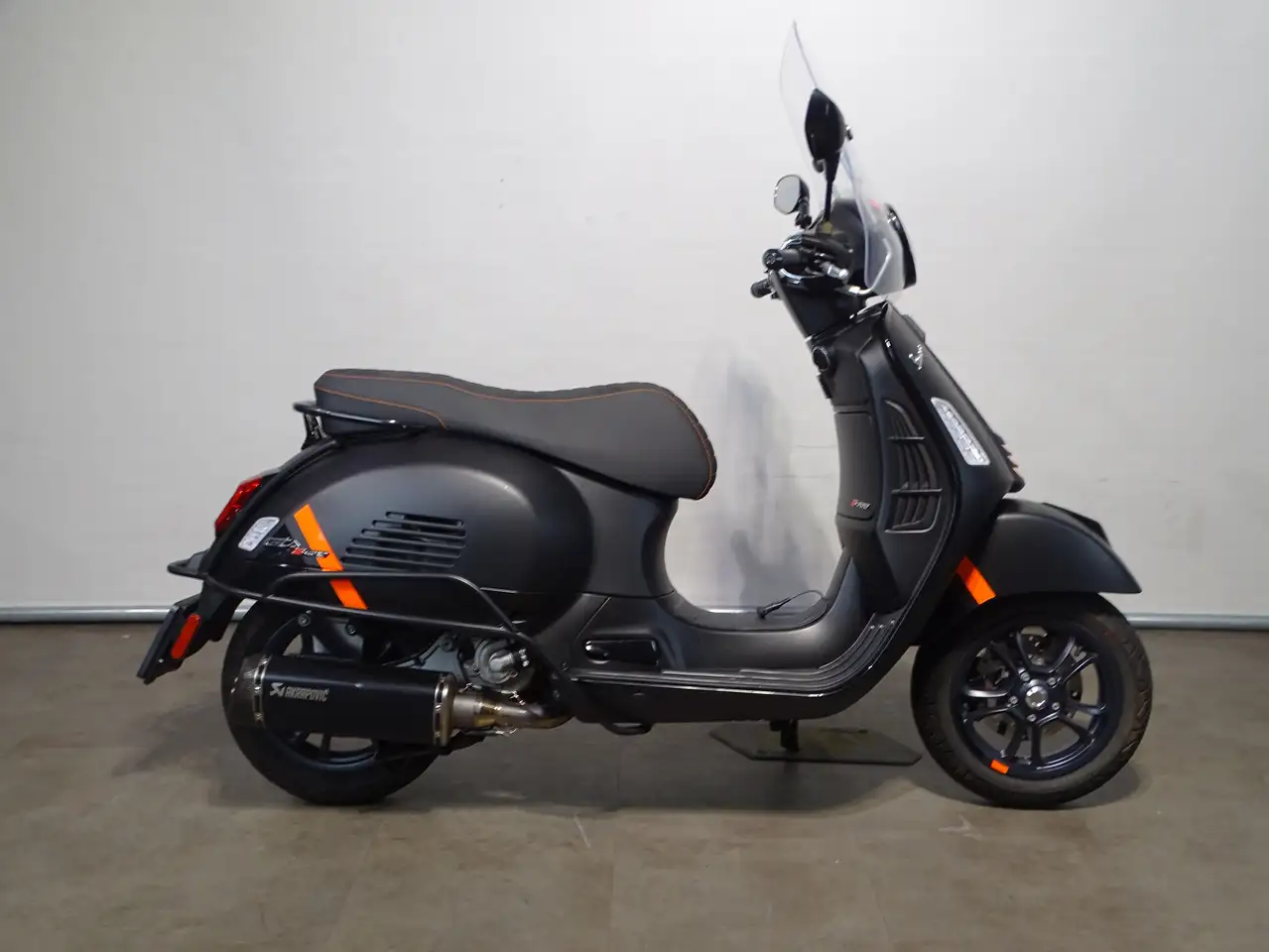 Vespa GTS Super Sport