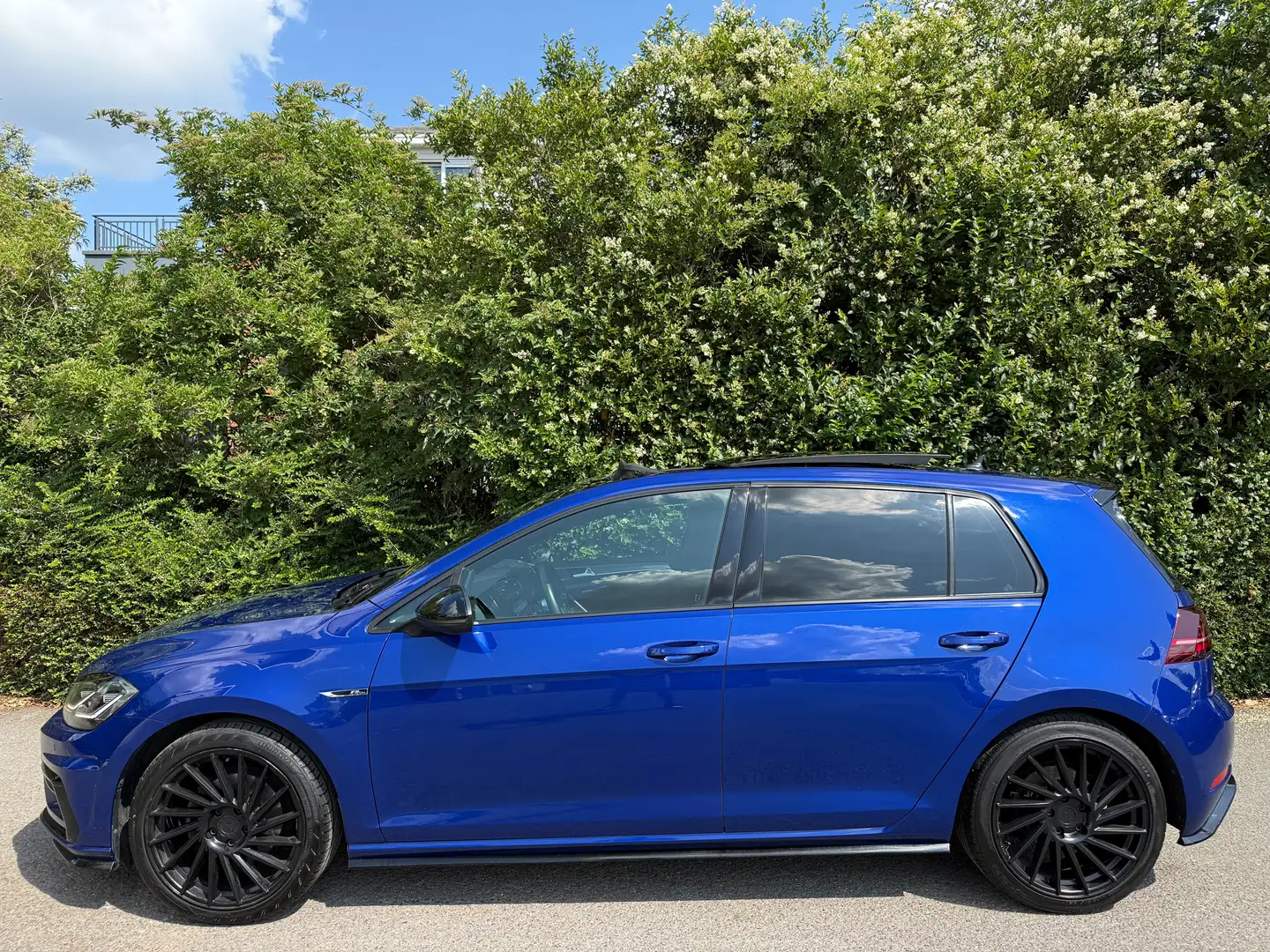 Volkswagen Golf 1.5 TSI DSG R-LINE+NAVI+CAMERA+CUIR+TOIT OUVR+6DT Blau - 2