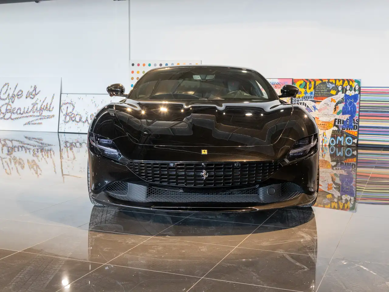 Ferrari Roma снимка Ferrari Roma