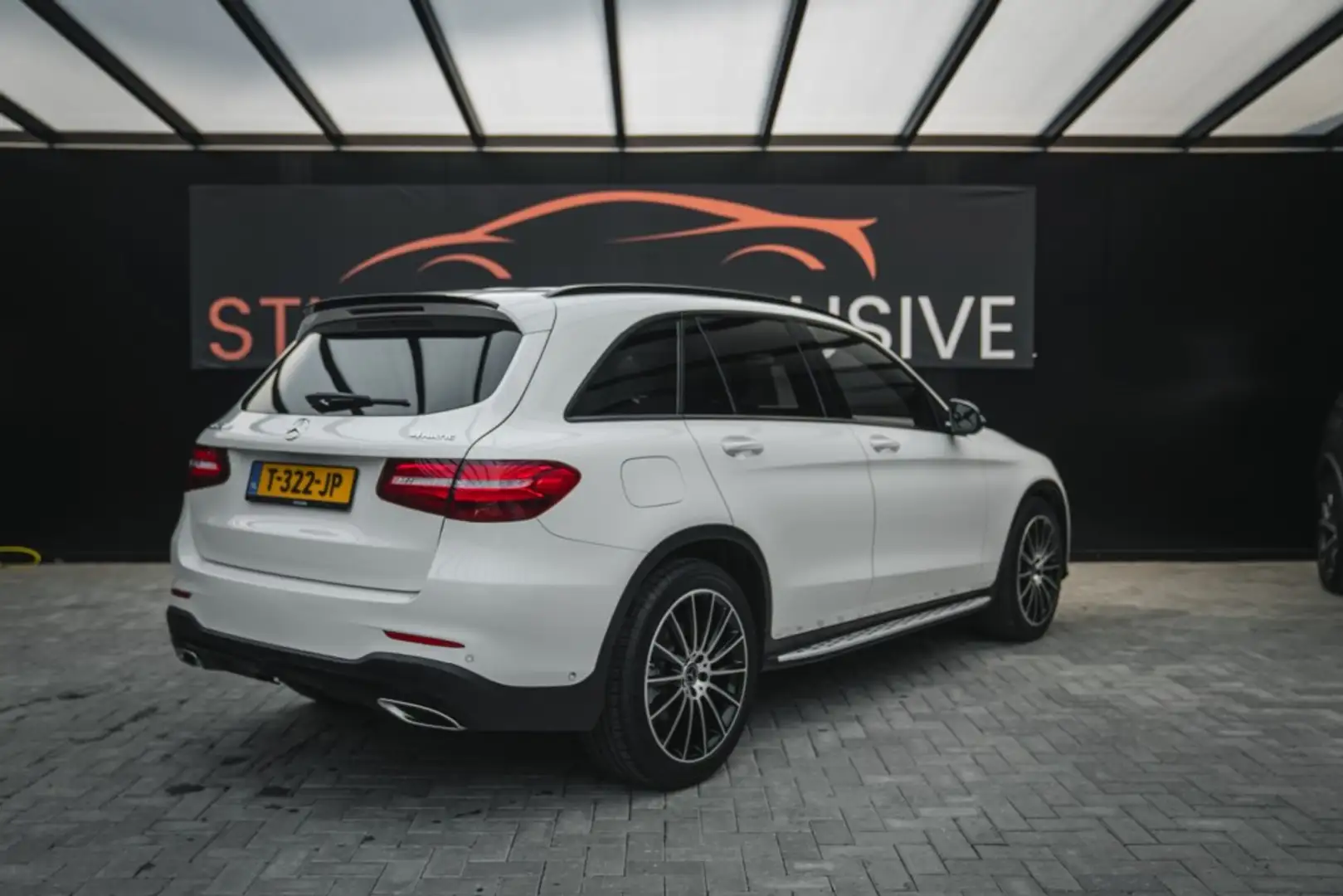 Mercedes-Benz 4MATIC, burmester, Lane assist, Stoelverw, Wit - 2
