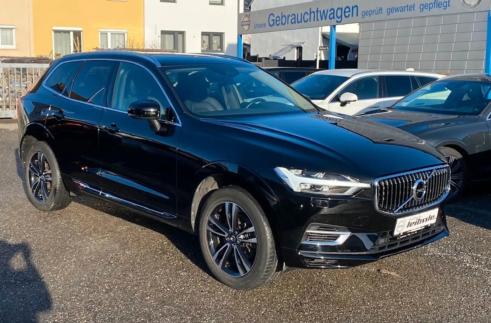 Volvo XC60 T8 Inscription Plug-In Hybrid AWD -ACC-BLIS Schwarz - 1