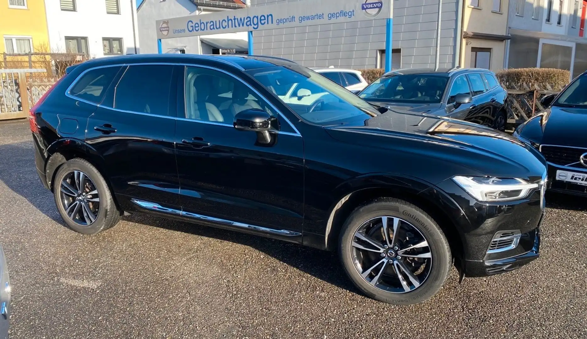 Volvo XC60 T8 Inscription Plug-In Hybrid AWD -ACC-BLIS Schwarz - 2
