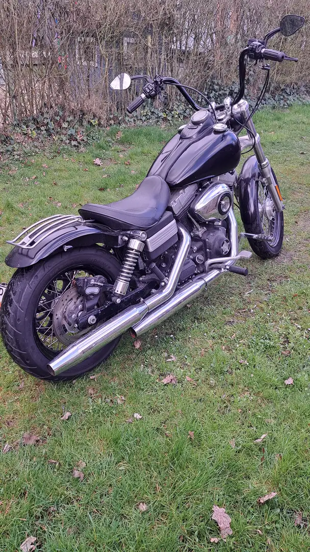 Harley-Davidson Dyna Street Bob - 1