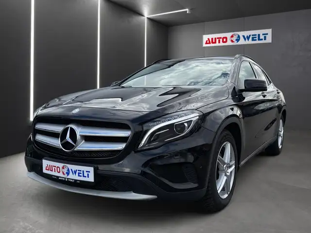 Mercedes-Benz GLA 200 CDI / d Style Bi-Xenon Navi Teilleder