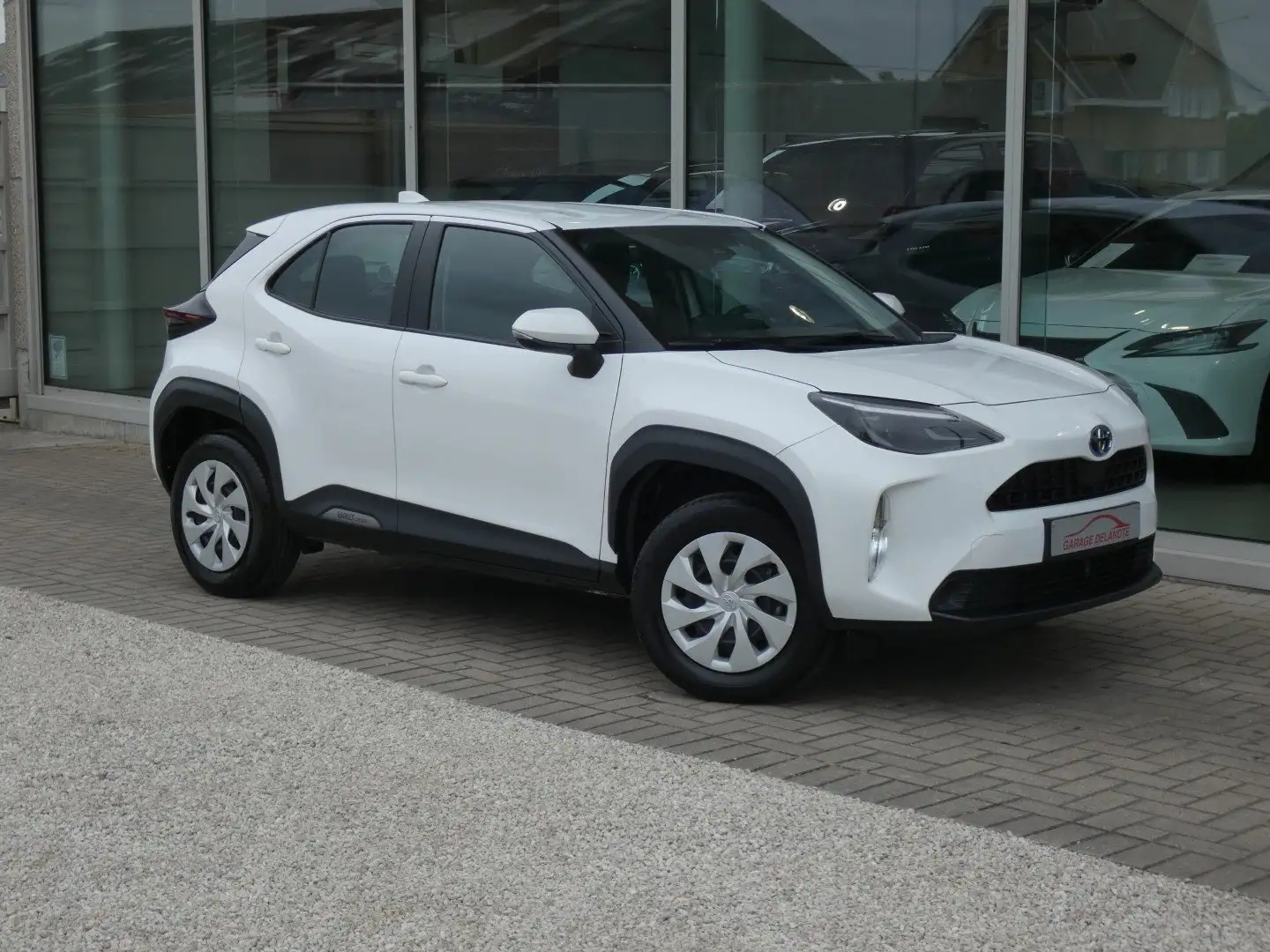 Toyota Yaris Cross 1.5i HYBRID Dynamic +Carplay +Parkeercamera Blanc - 1
