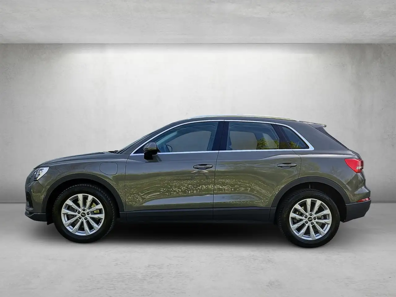 Audi Q3 45 TFSI e S tronic *SOH 93%* 3
