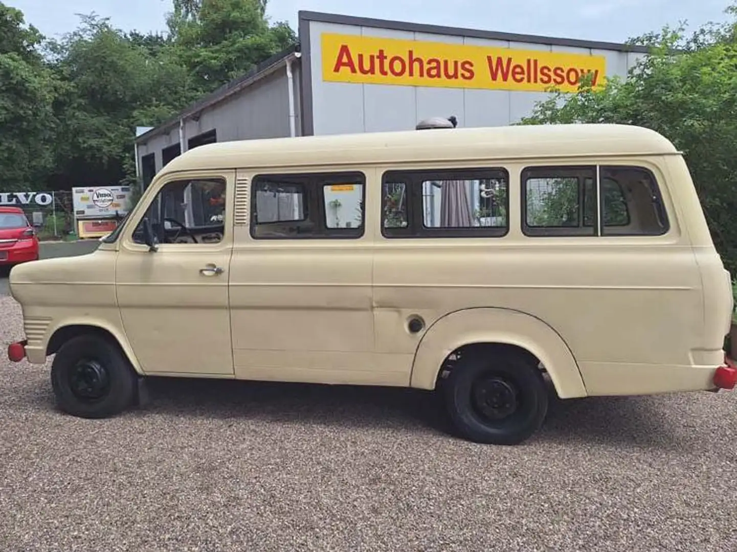 Ford Transit MKI Fensterbus Lang H-Kennzeichen Beige - 1