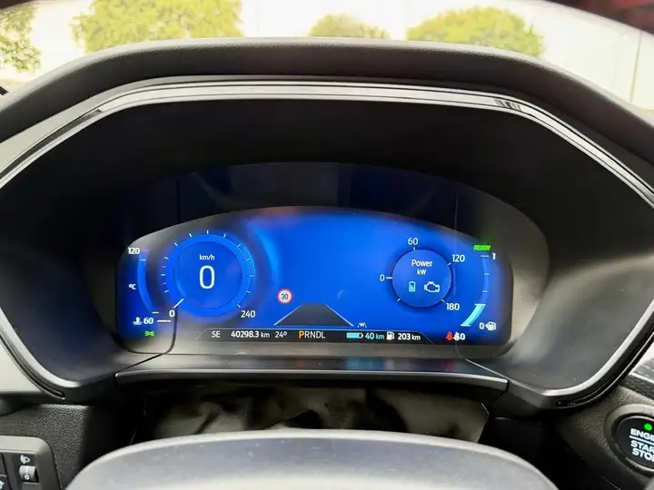 Ford Kuga 2023, foto 17