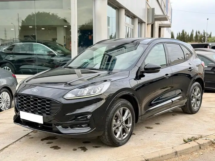 Ford Kuga 2023